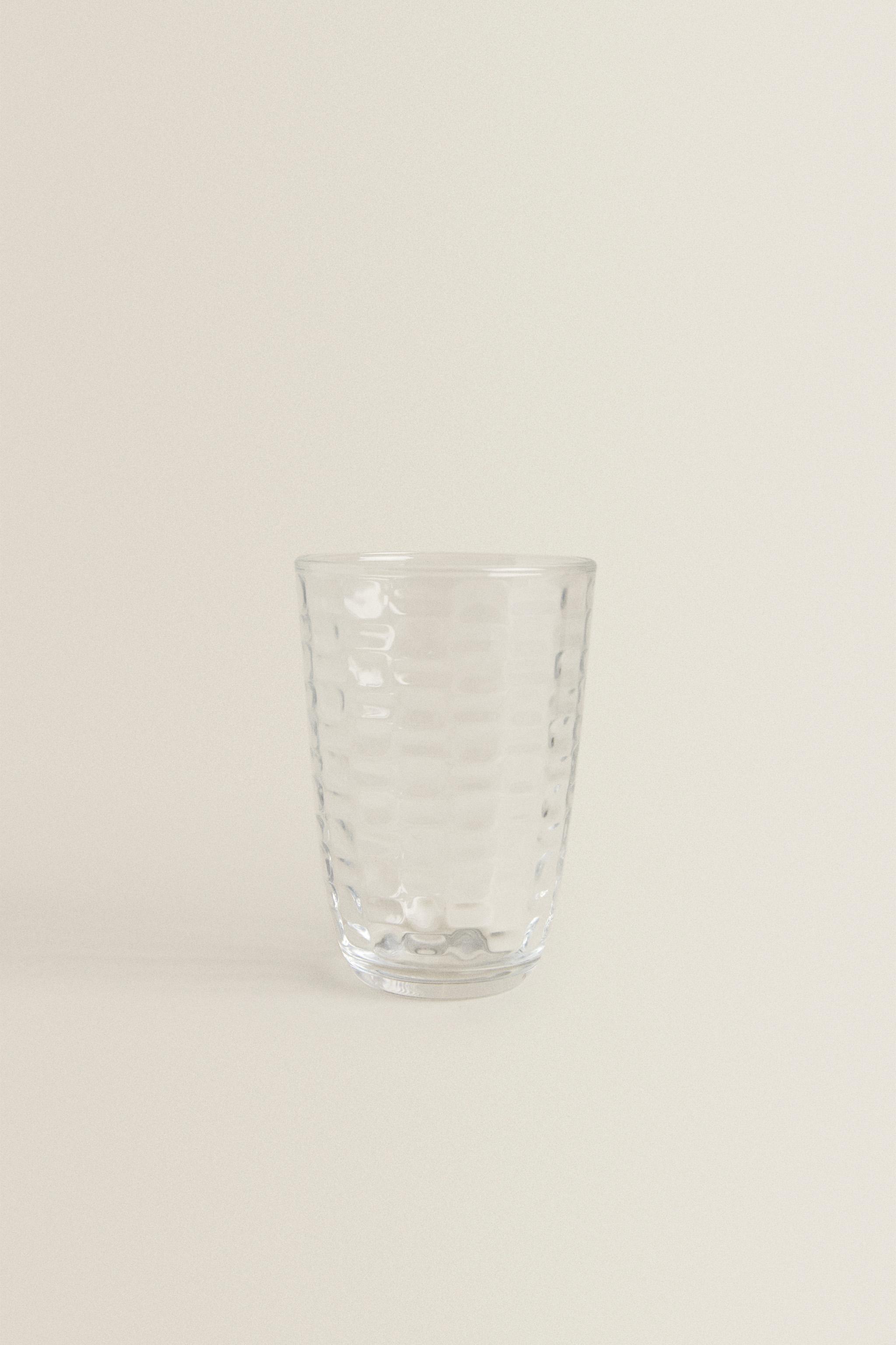 RAISED SQUARE-EFFECT TUMBLER
