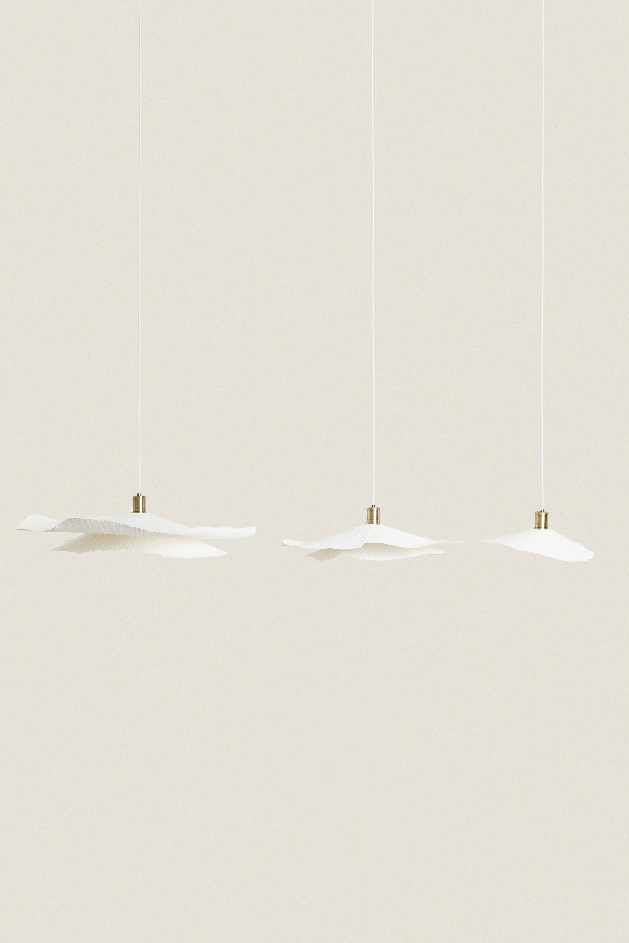 MEDIUM PENDANT LAMP