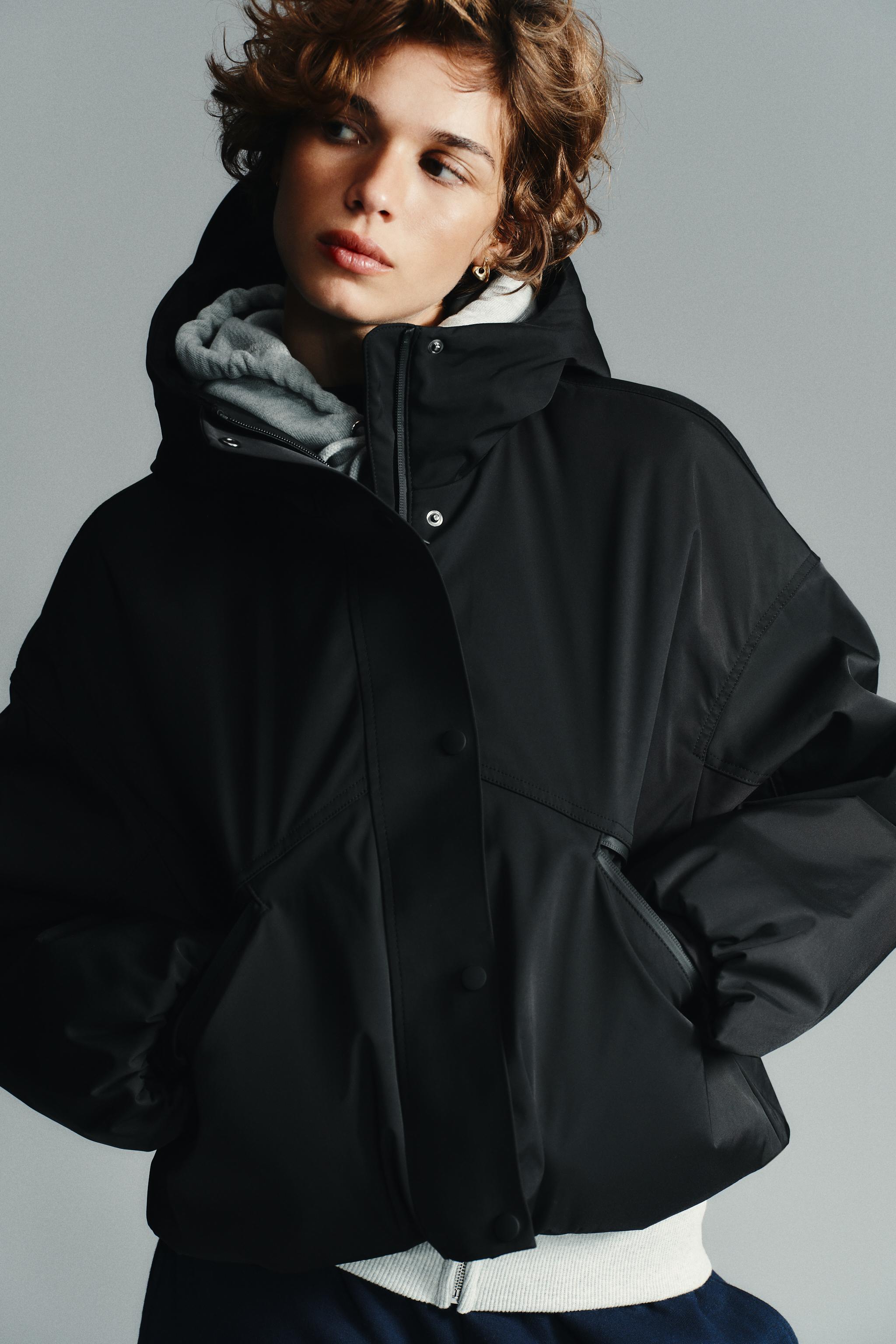 WATER REPELLENT WINDPROOF HOODIE JACKET