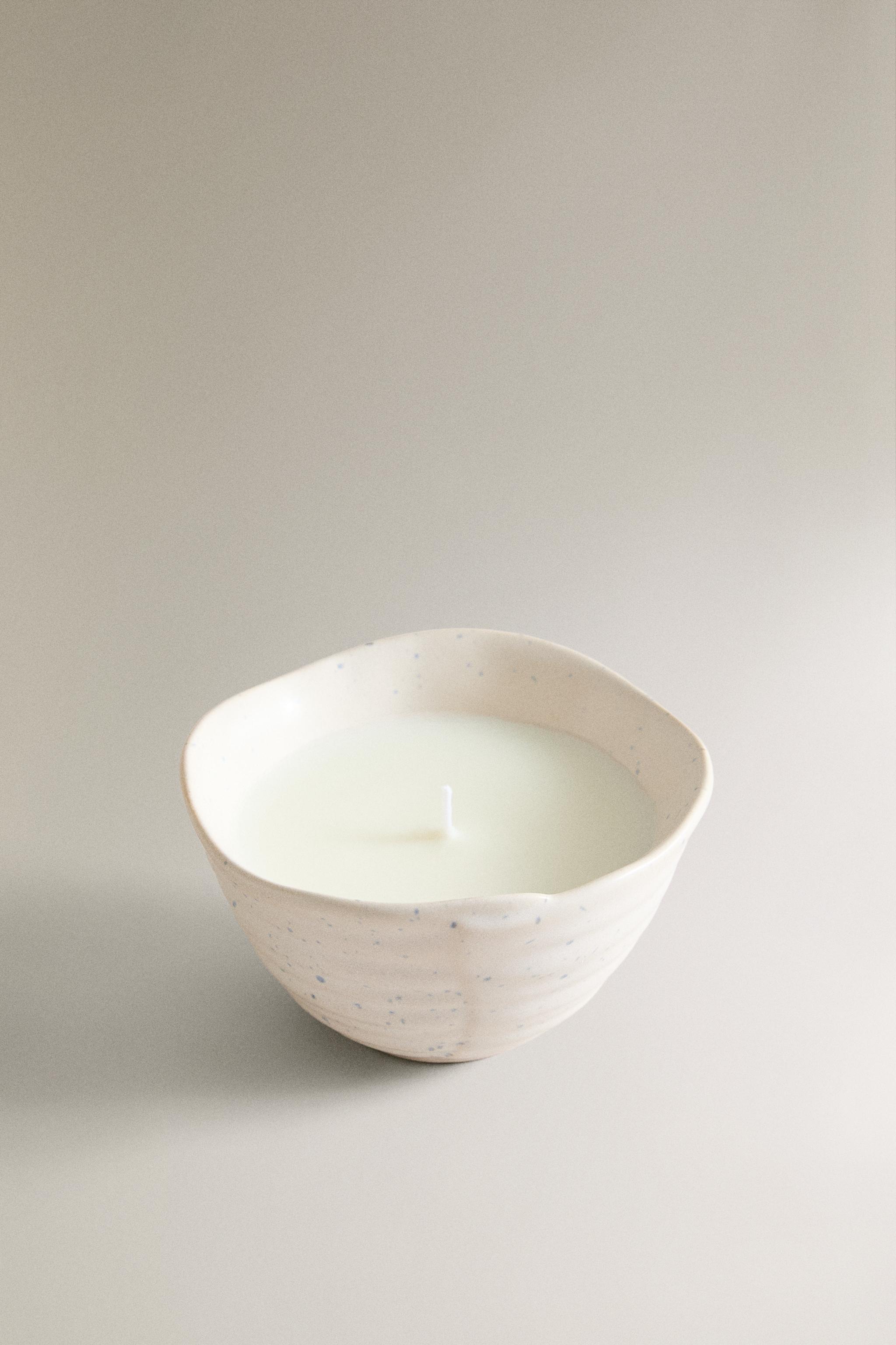 (120 G) CRÈME MIMOSA SCENTED CANDLE