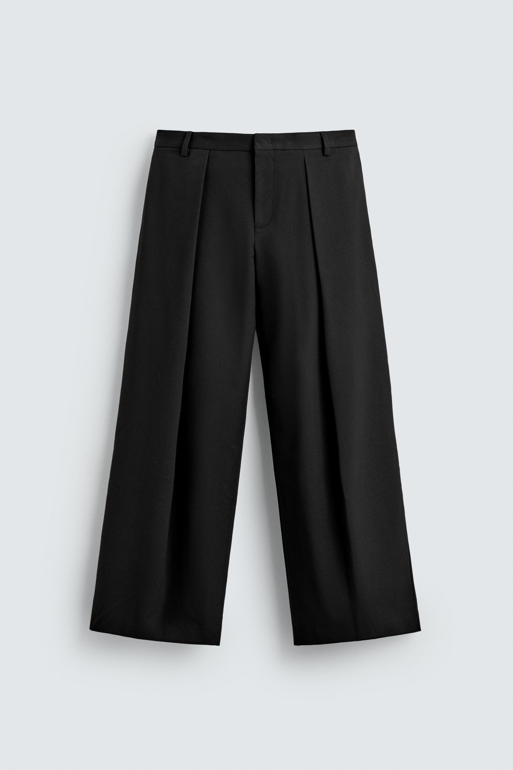 PLEATED WIDE FIT PANTS
