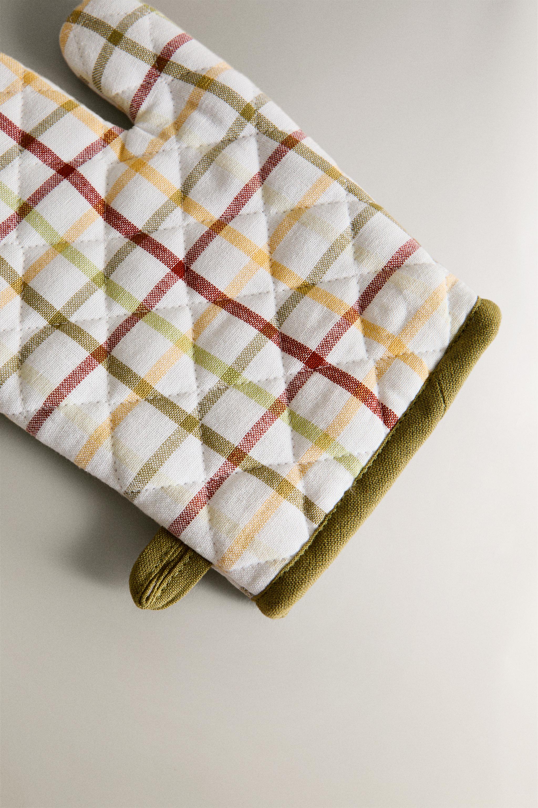 GINGHAM CHECK OVEN MITT