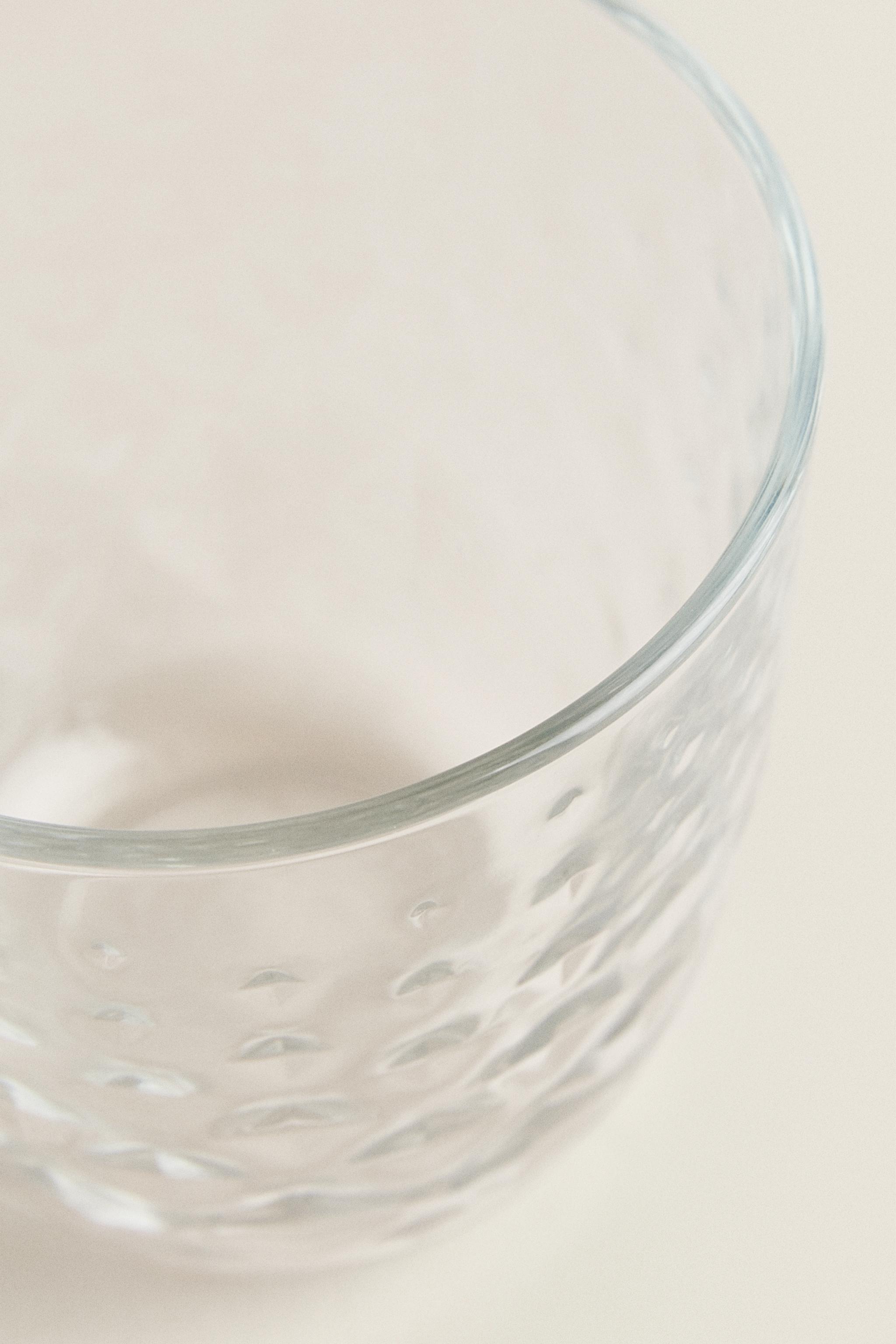 RAISED DESIGN TUMBLER