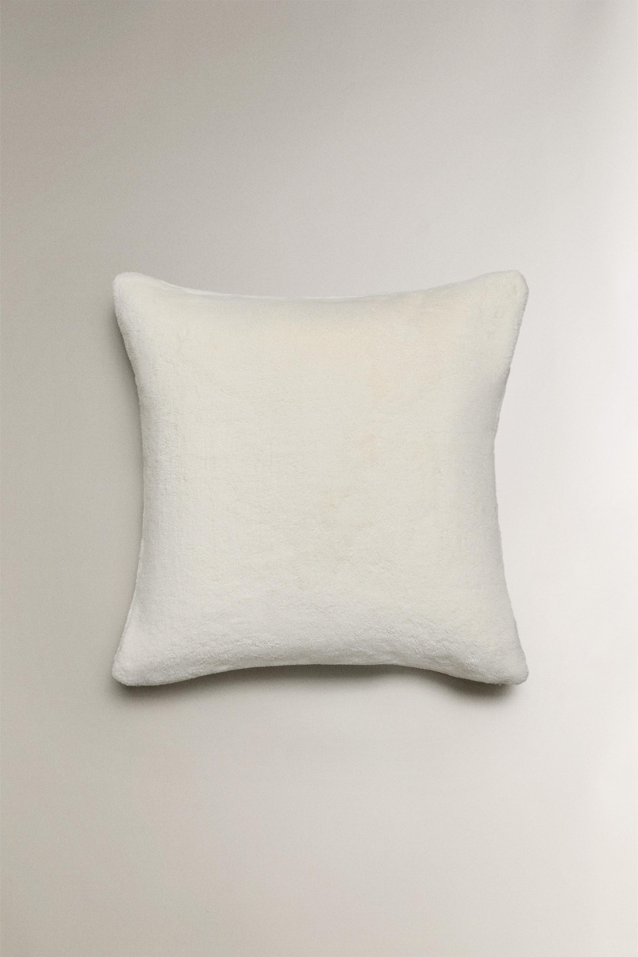 FAUX FUR THROW PILLOW COVER