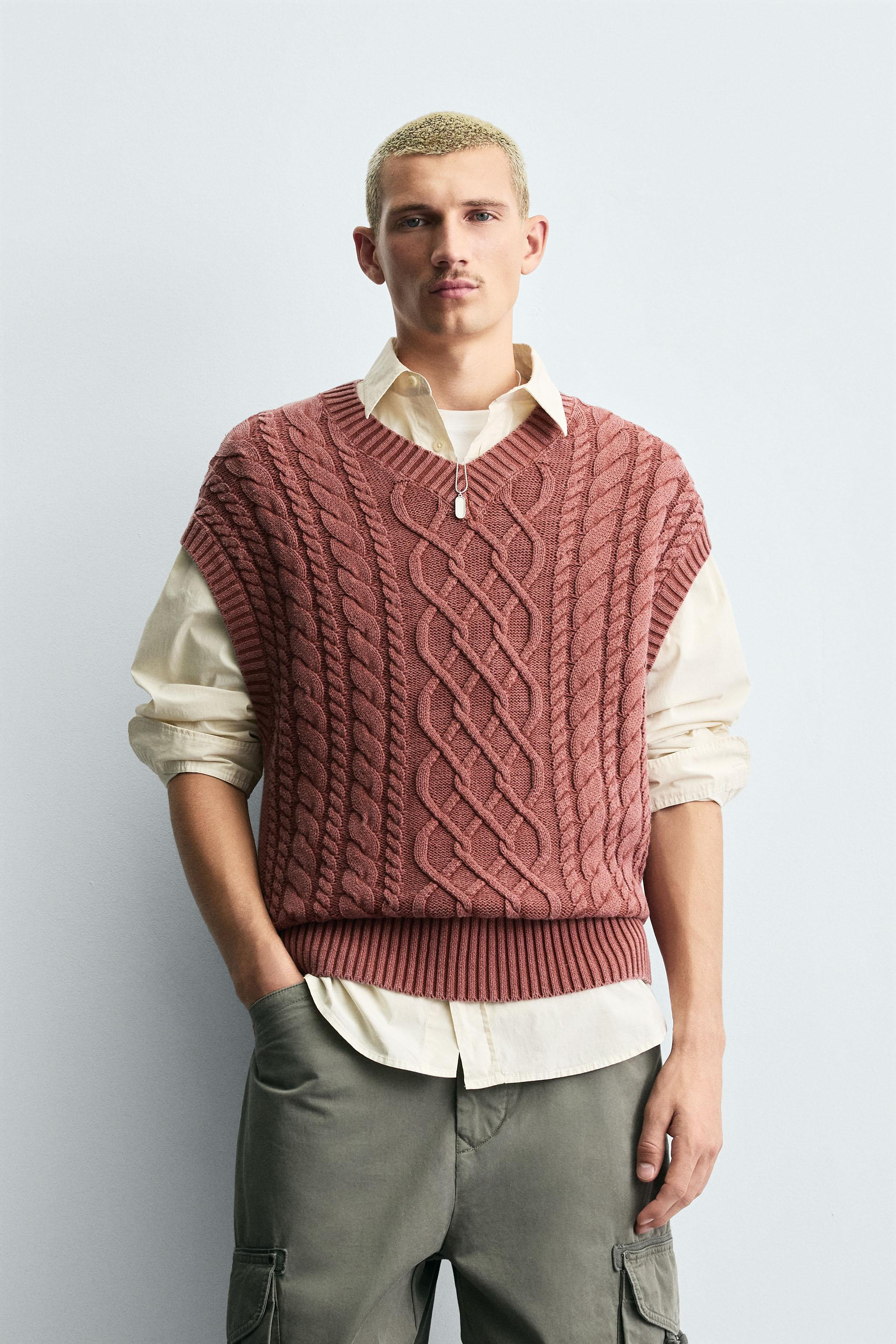 CABLE KNIT TEXTURED VEST