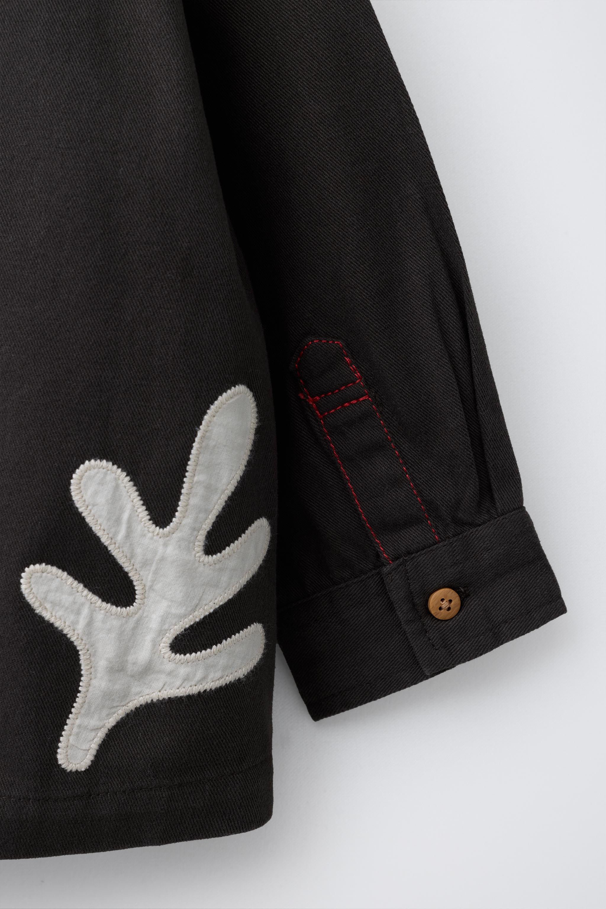 LEAF PATCH OVERSHIRT