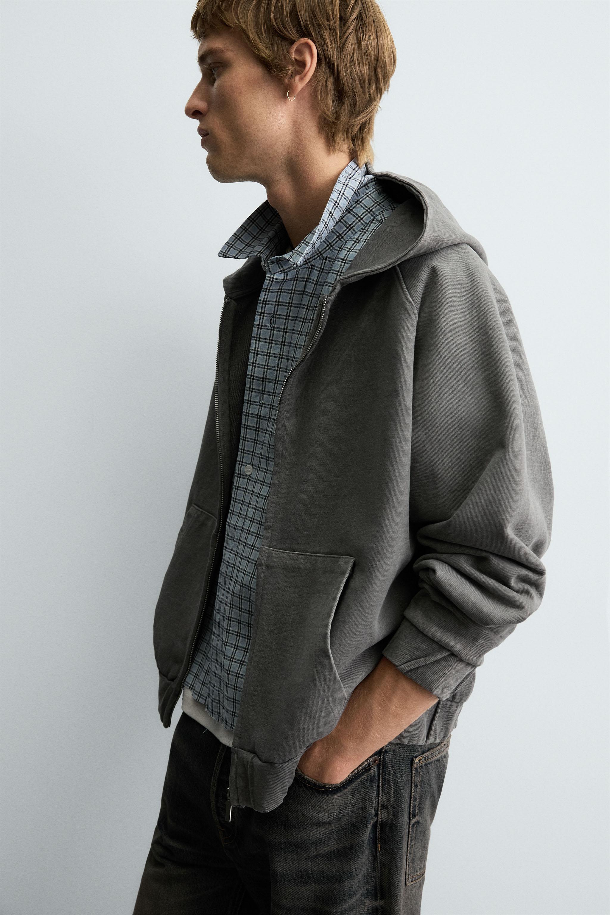 BOXY FIT HOODIE SWEATSHIRT