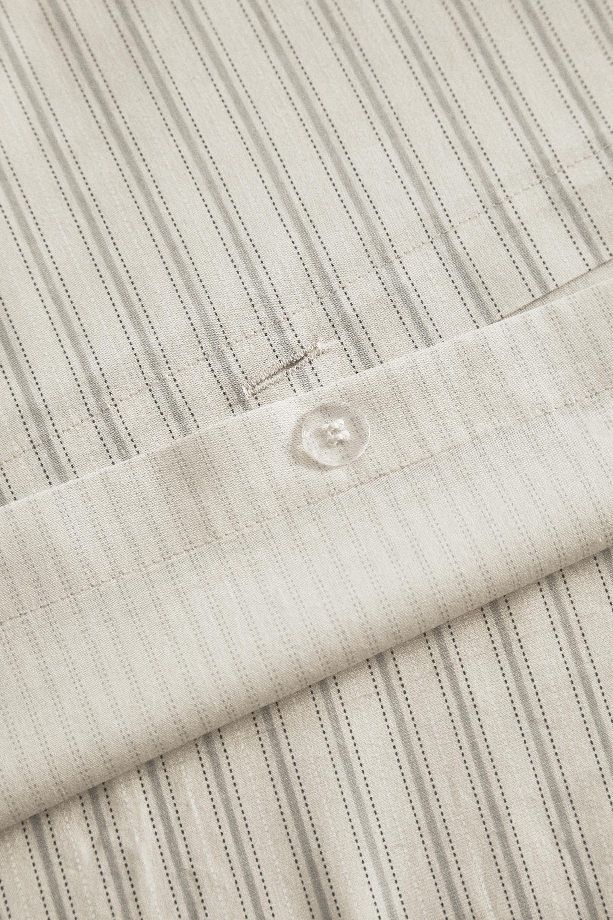 CHILDREN'S REVERSIBLE STRIPED DUVET COVER