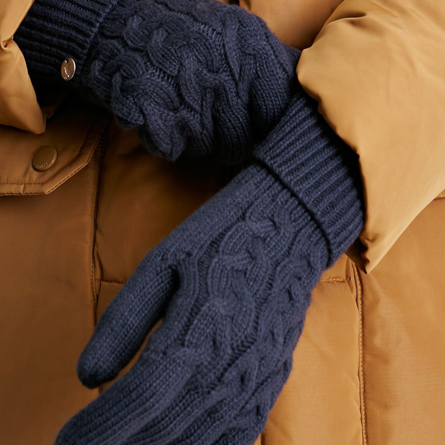 Joules Ladies Elena Cable Knit Gloves