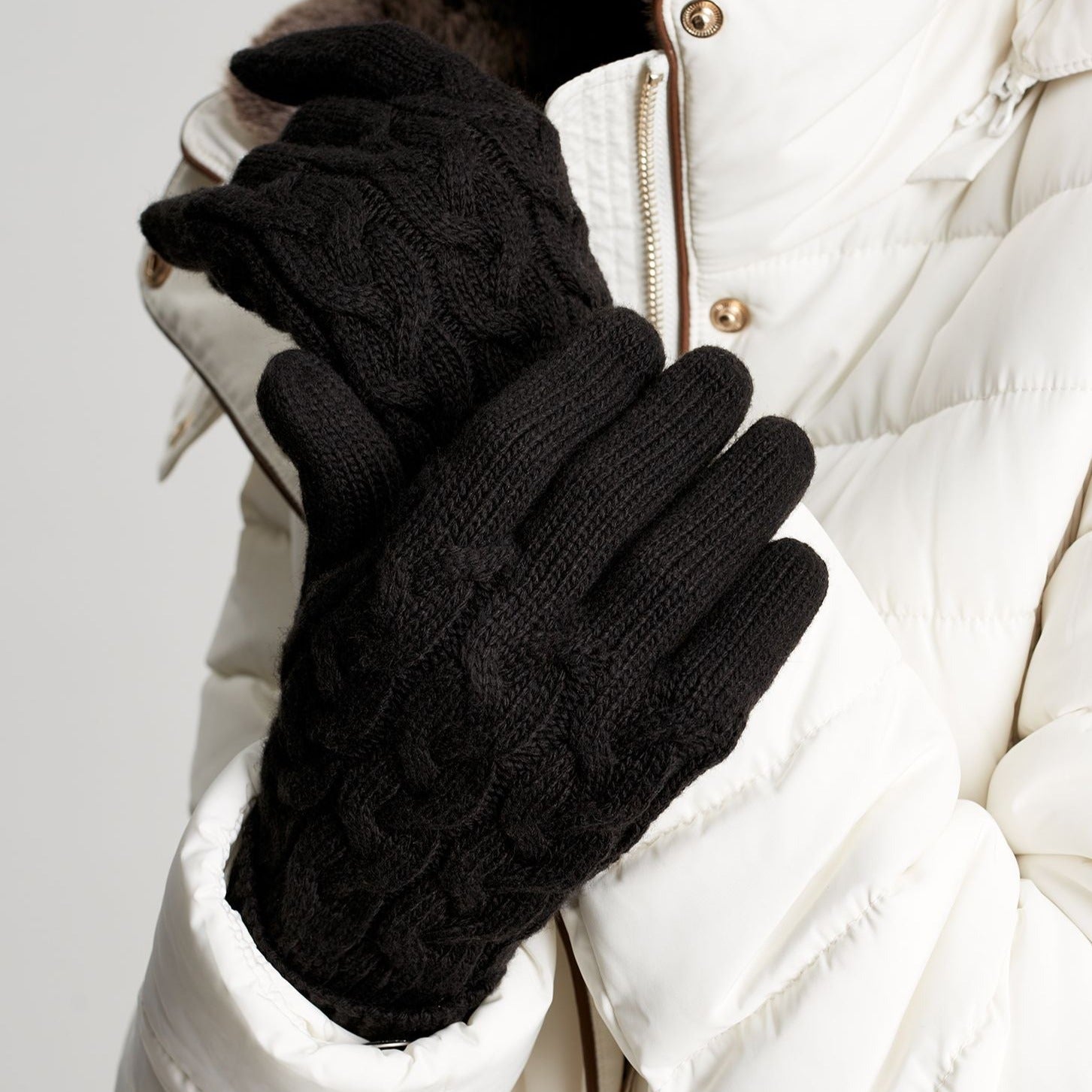 Joules Ladies Elena Cable Knit Gloves