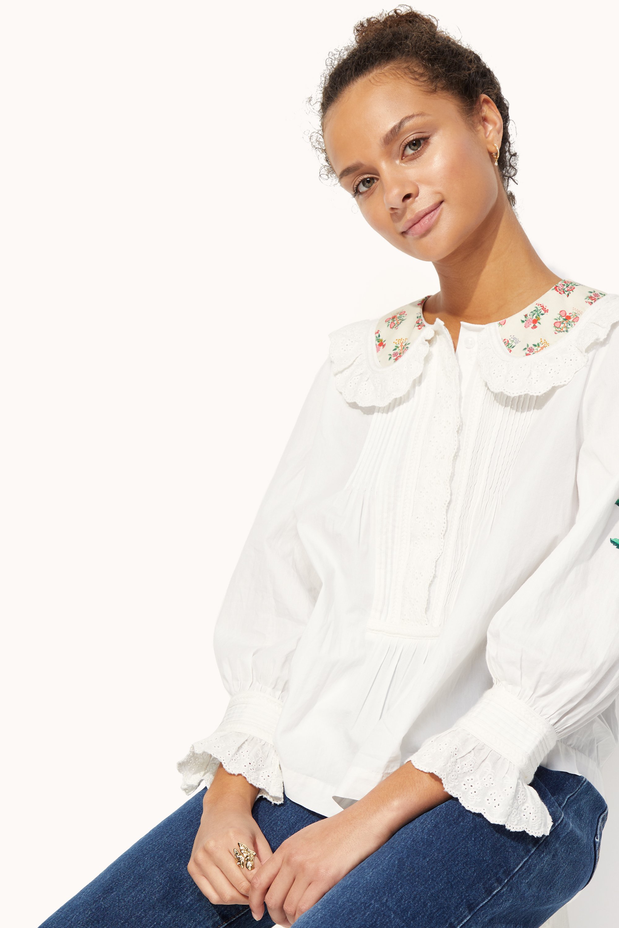 Carnation Embroidery Ruffle Collar Blouse