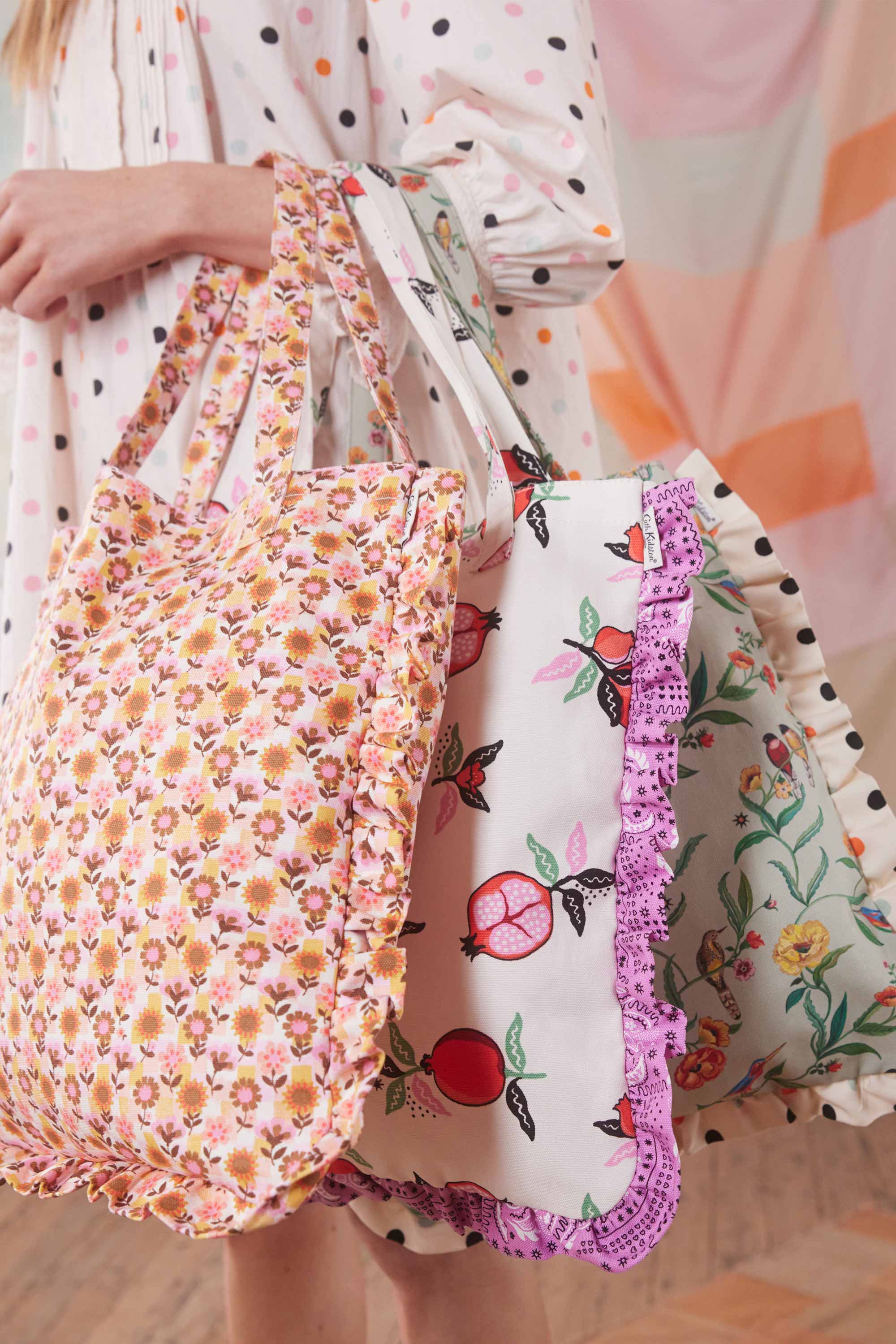 Pomegranate Frill Tote