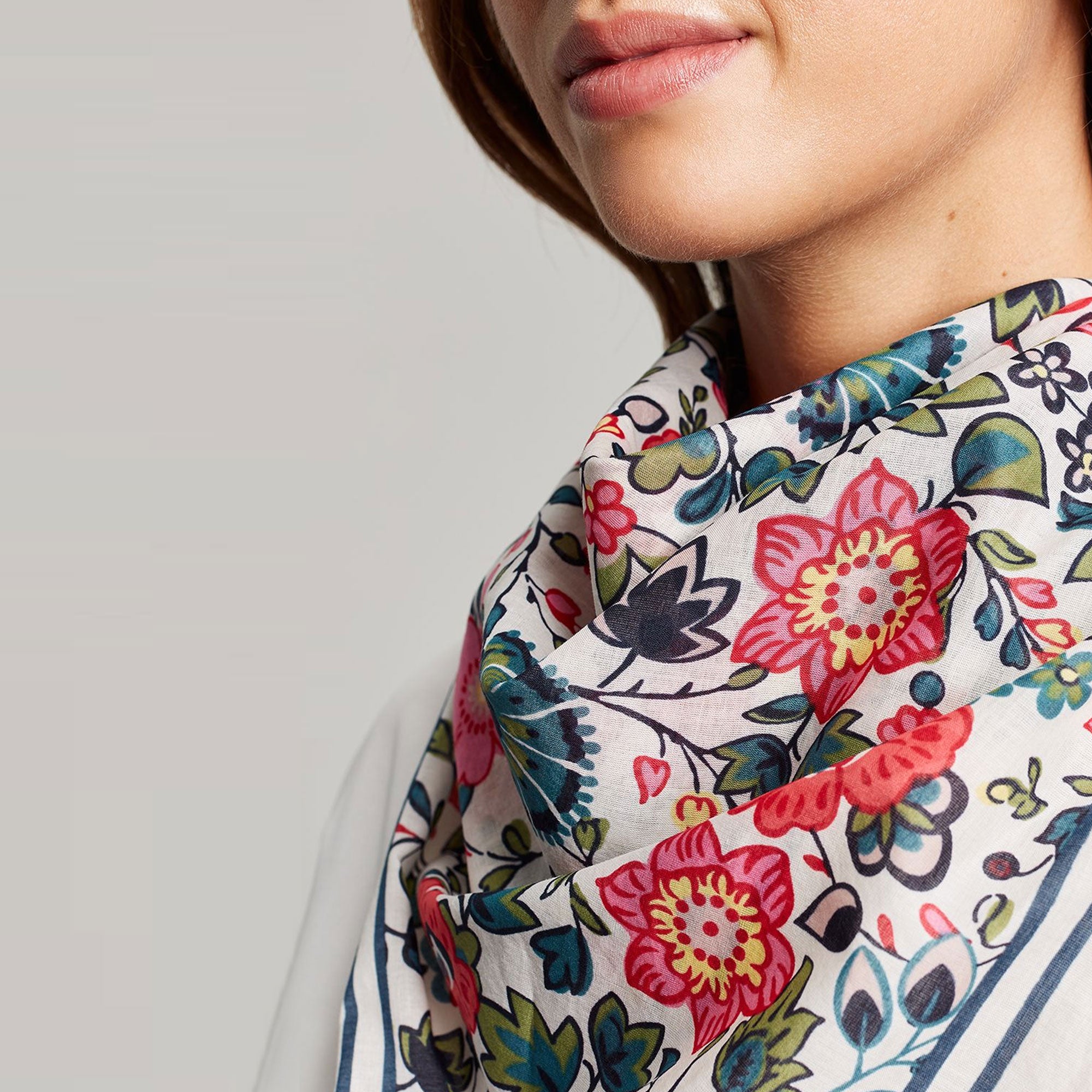 Joules Ladies Parlow Cotton Square Scarf