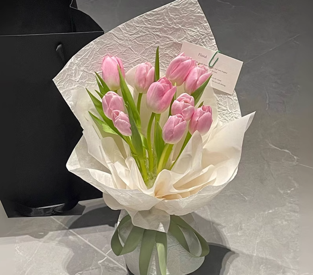 Simulated Flower Exquisite Tulip Flower Basket for Girlfriend Mother Valentine's Day