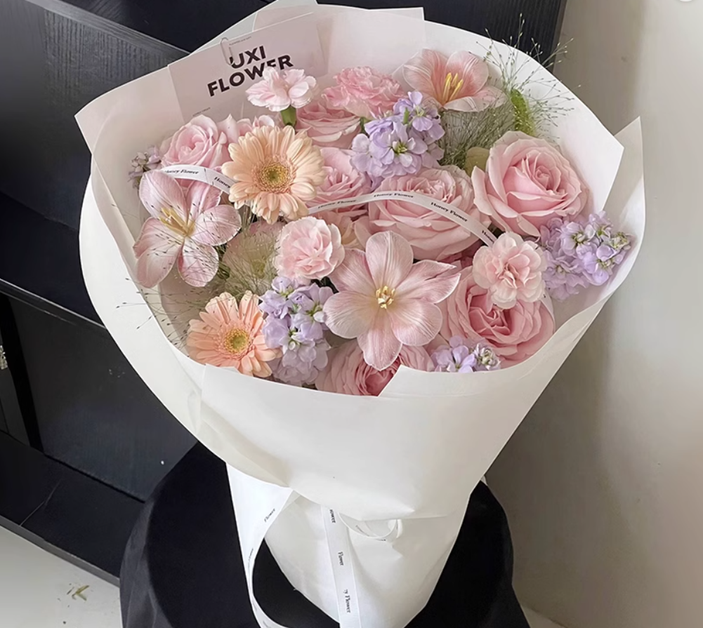 Pink Lychee Rose Bouquet for Girlfriend Girlfriend Mother's Day Birthday Gift fresh flowers