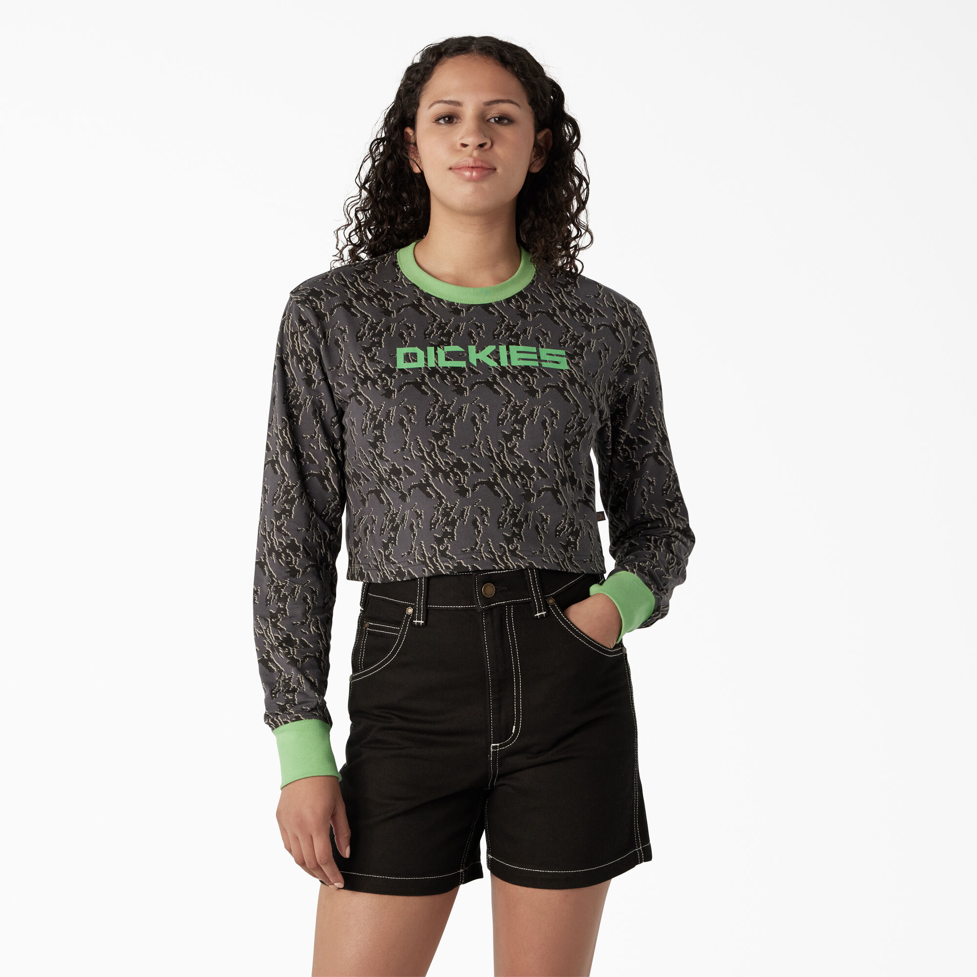 Women's Camo Long Sleeve Cropped T-Shirt