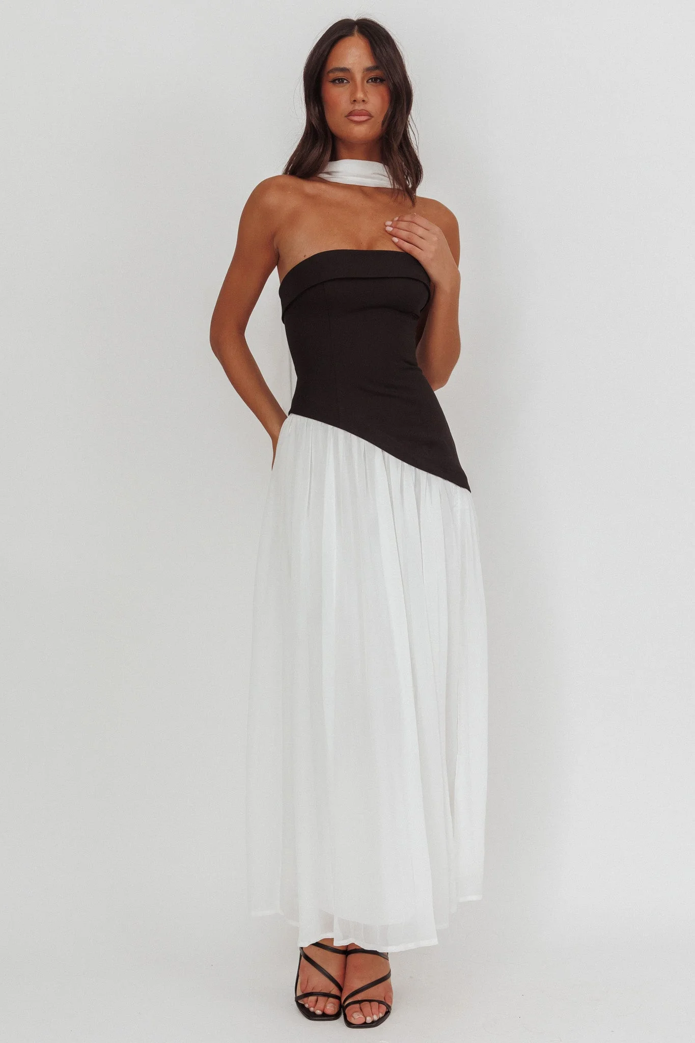Mariabella Contrast Bodice Maxi Dress Black/White