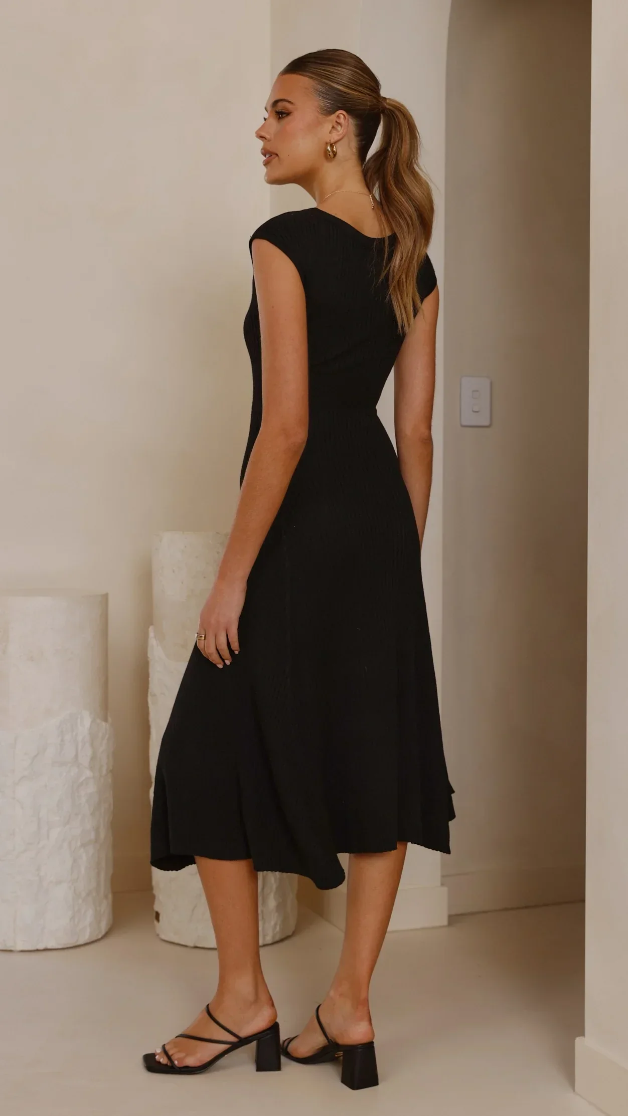 Seona Knit Midi Dress - Black