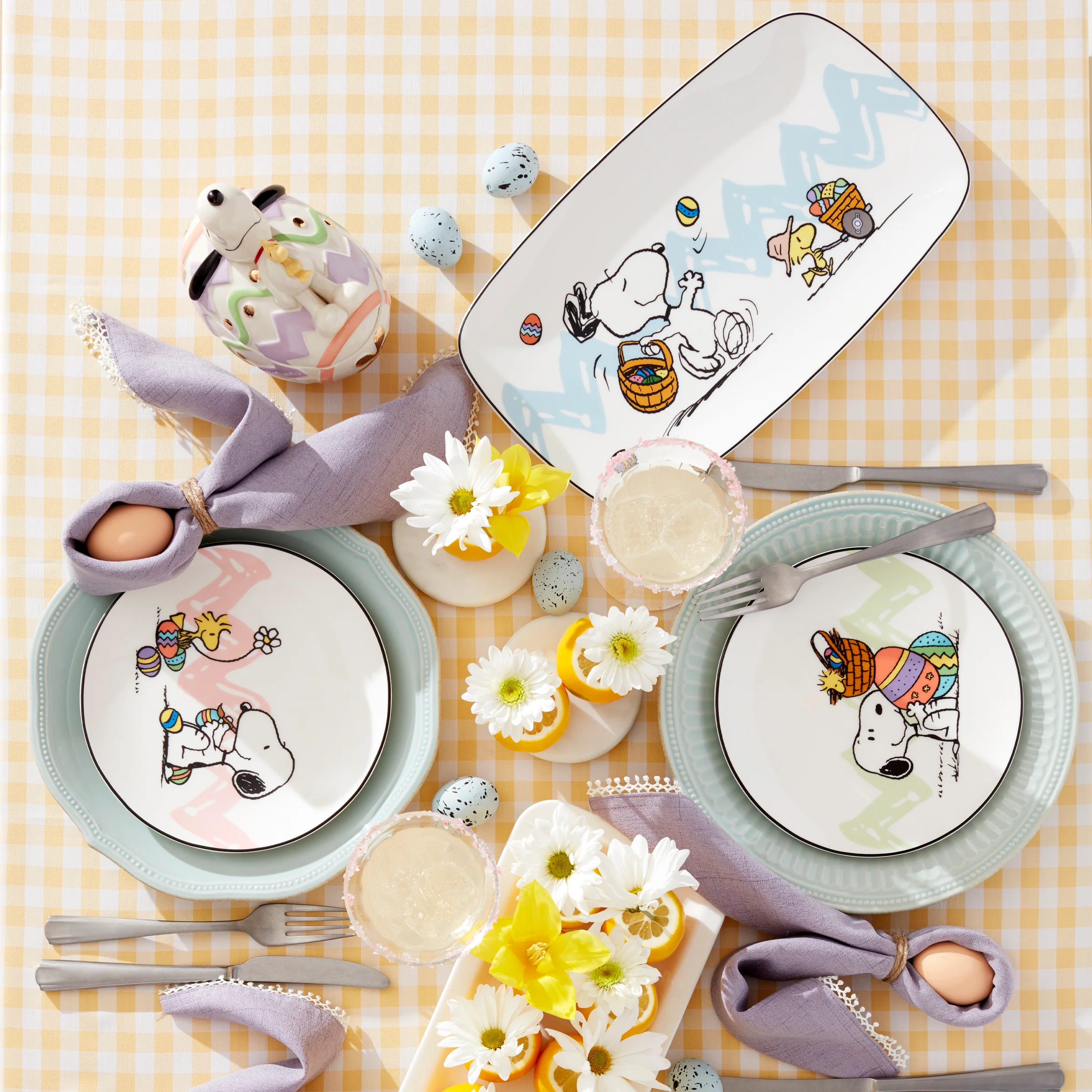 Peanuts Easter Snoopy Hors d'Oeuvres Tray