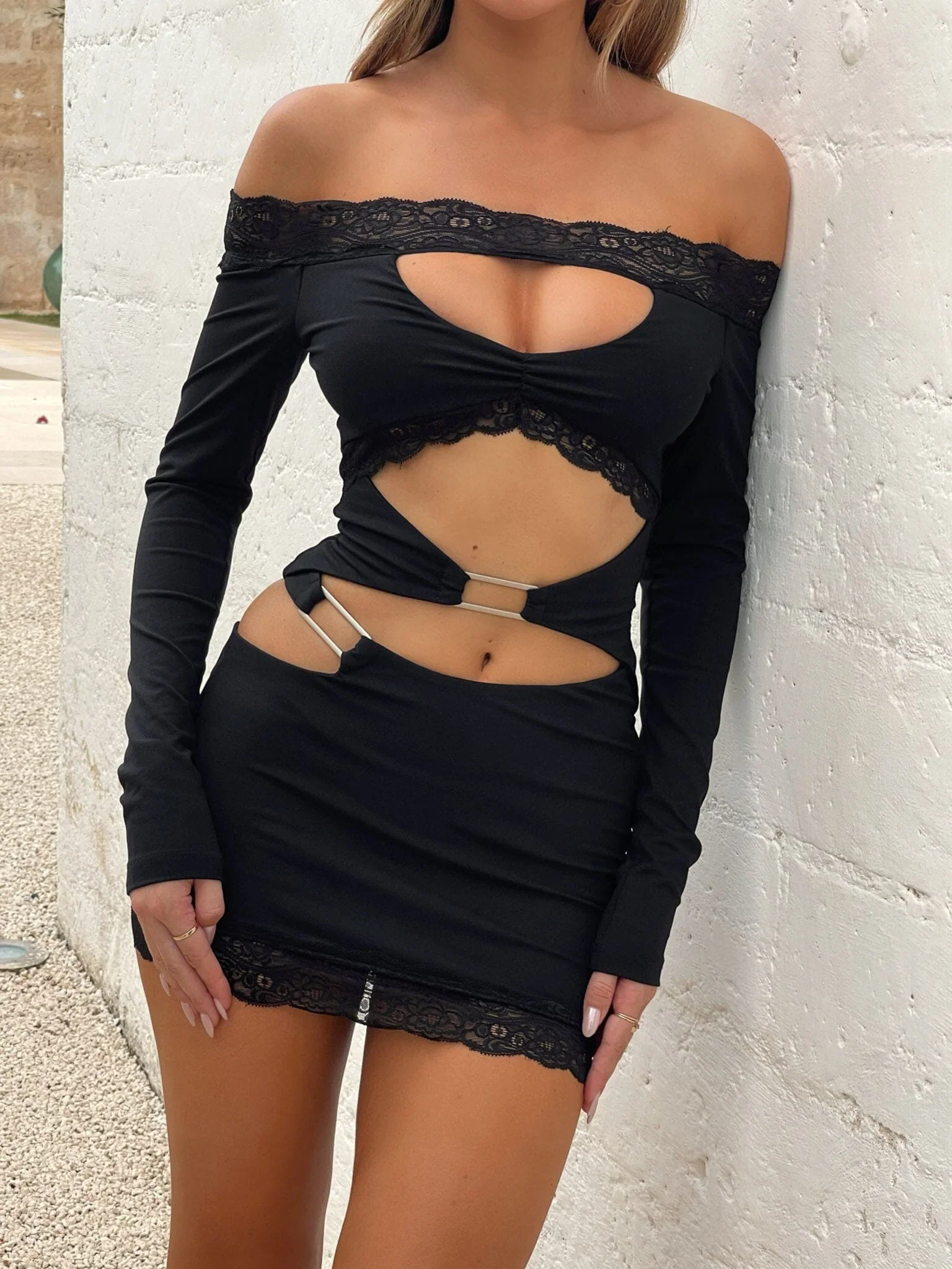 Daphne Long Sleeve Mini Dress Black