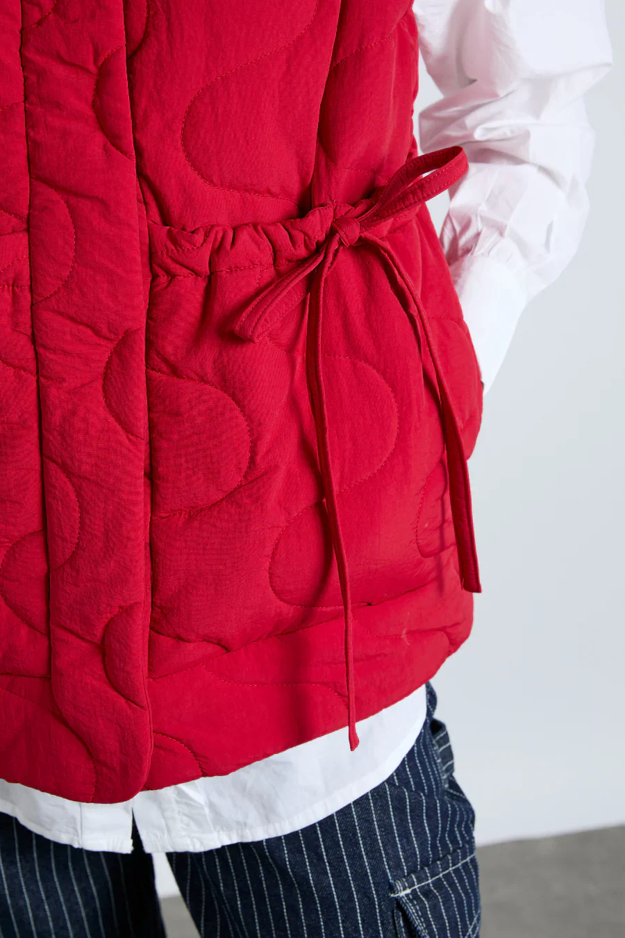 celeste gilet - chilli red