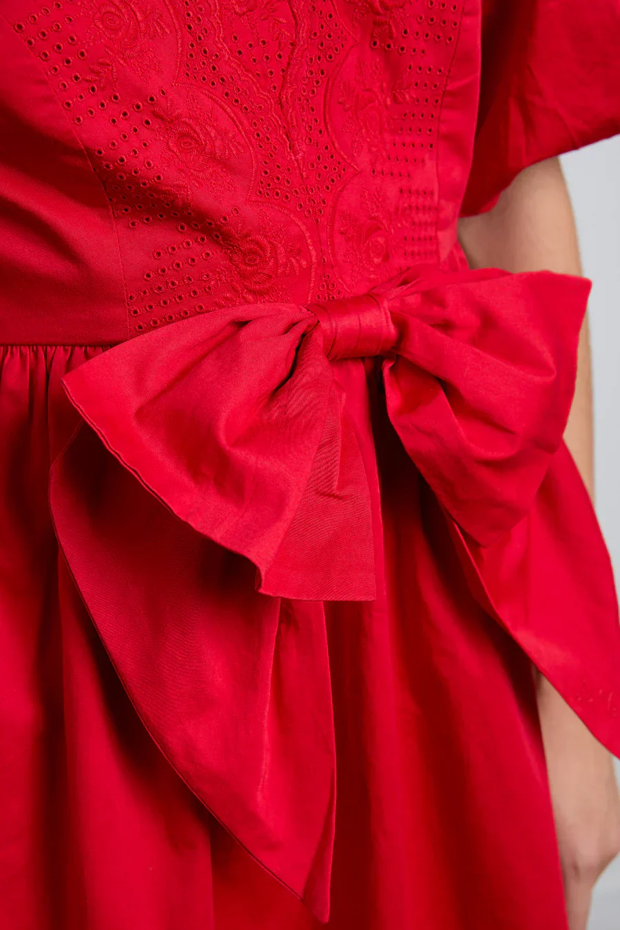 aria bow embroidered midi dress - red