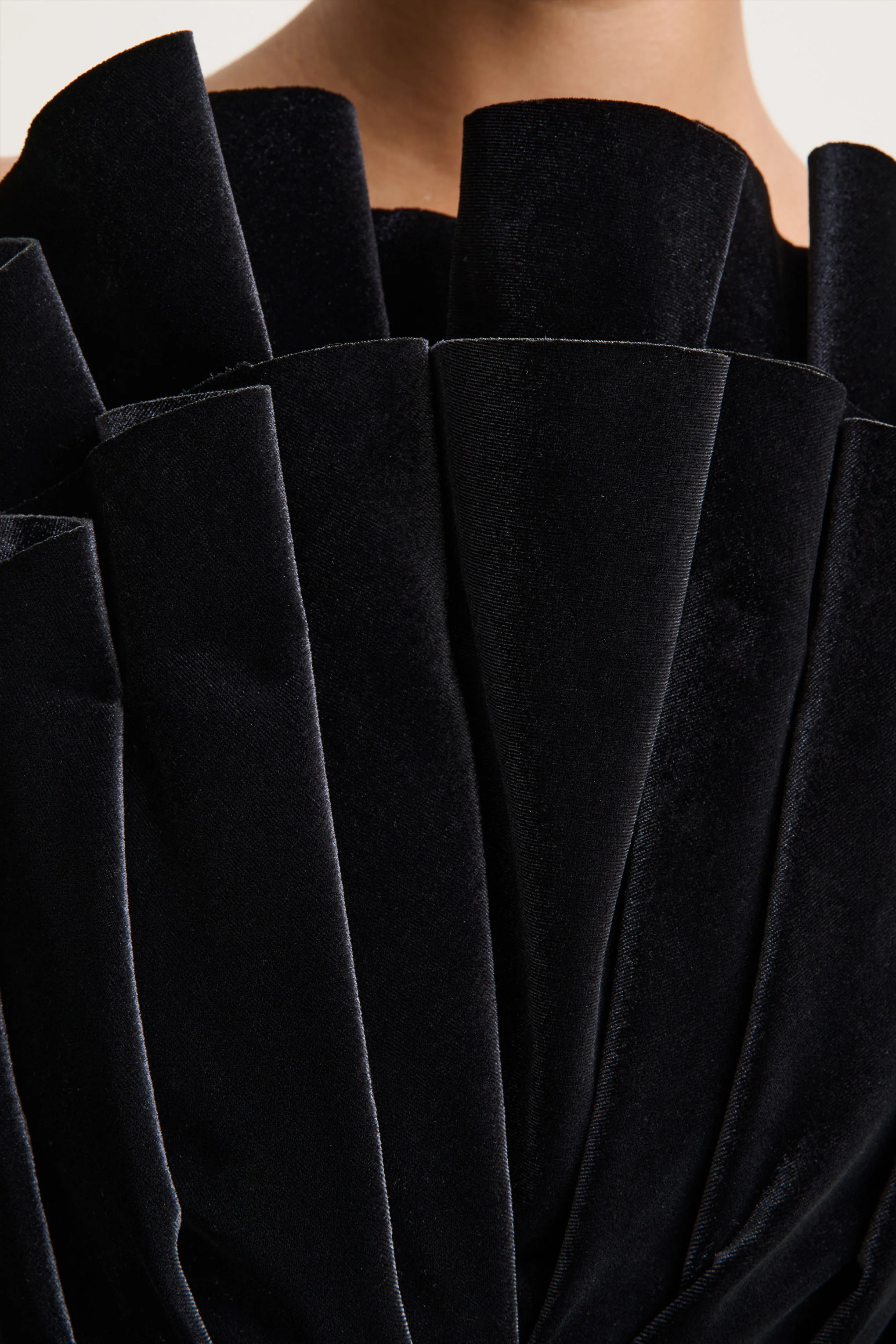 Polly | Black Velvet Ruffled Strapless Mini Dress