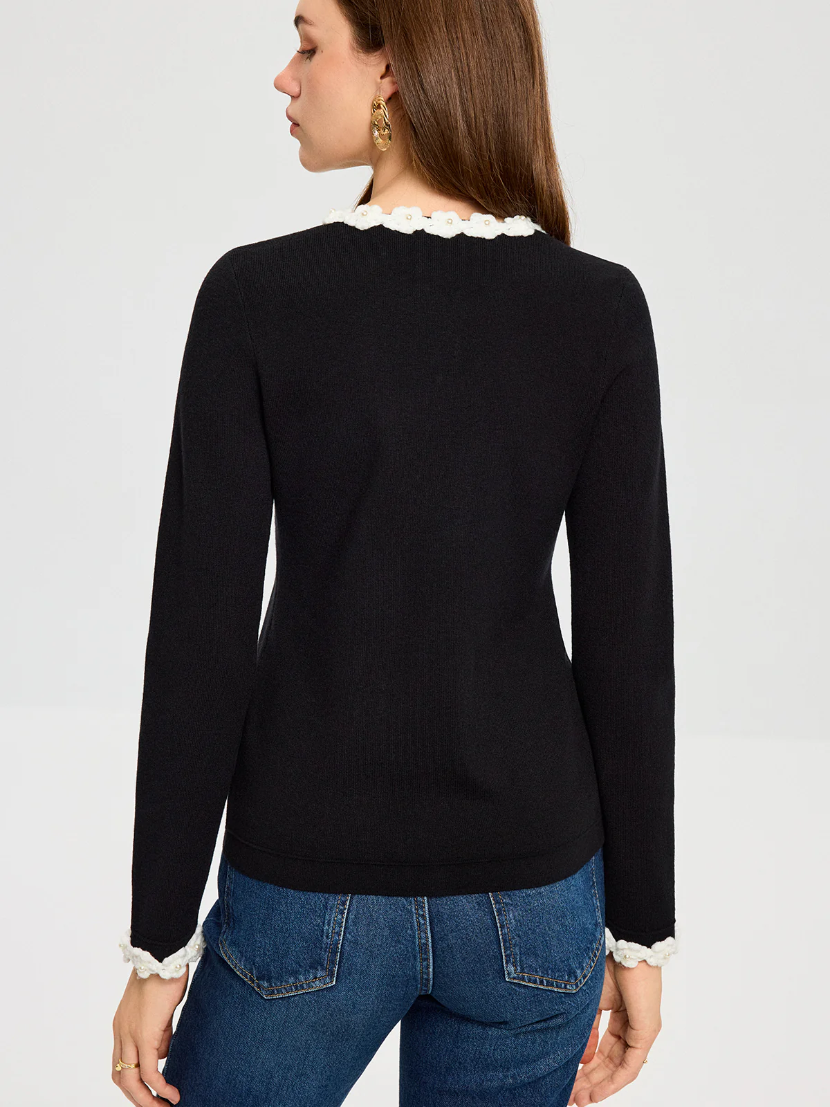 3D Floral Trim Pearl Button Cardigan