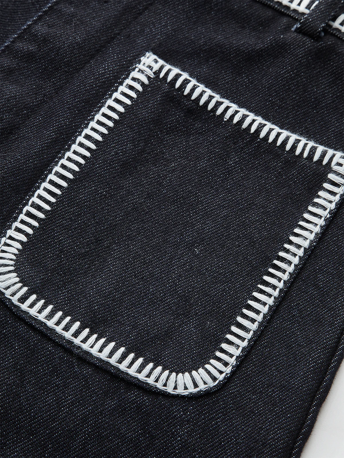 Contrast Trim Denim Shorts