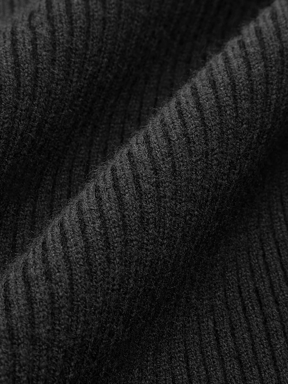 Minimalist Turtleneck Slim Knit Top