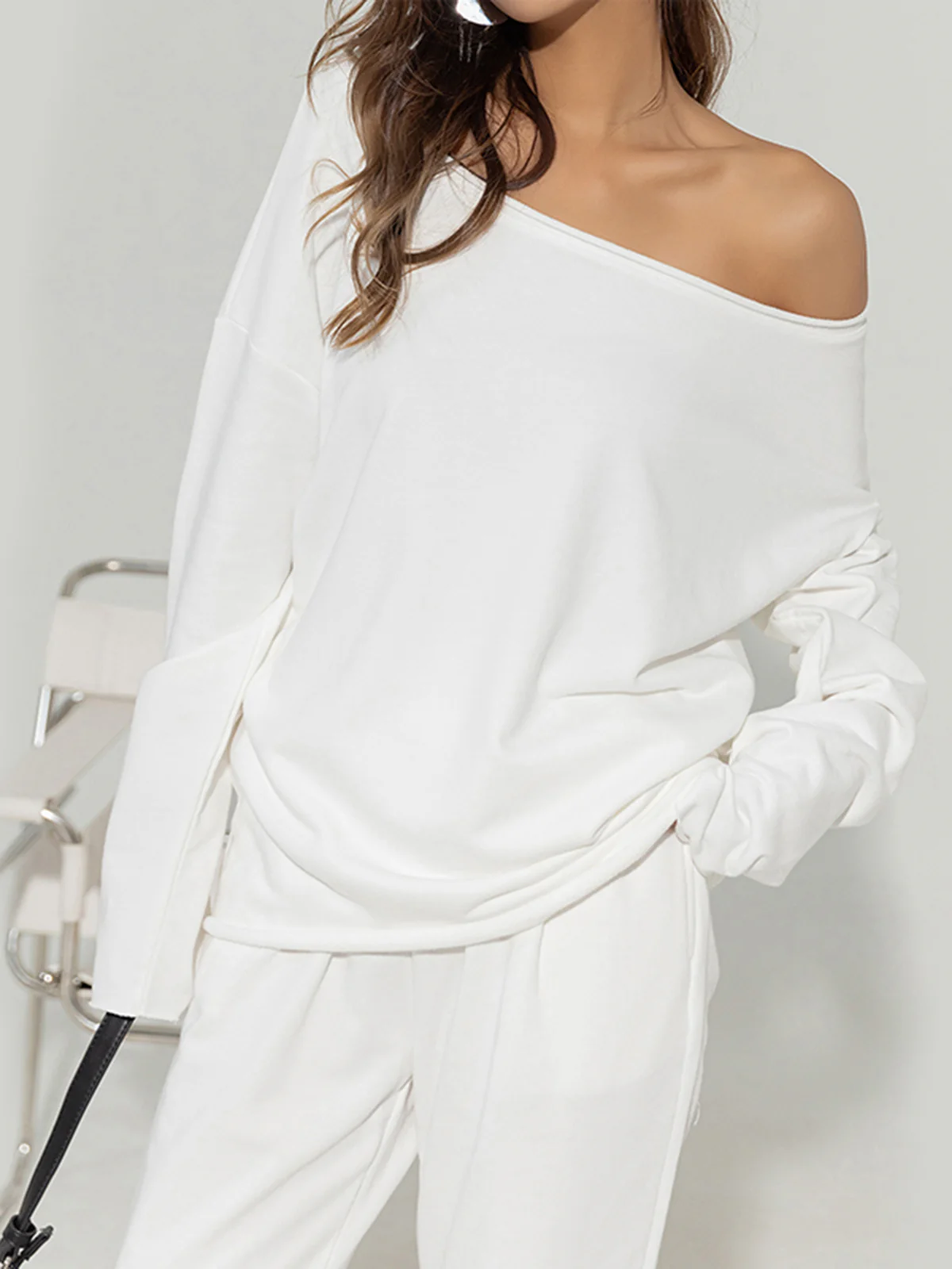 Asymmetrical Off Shoulder Solid Sweatshirt