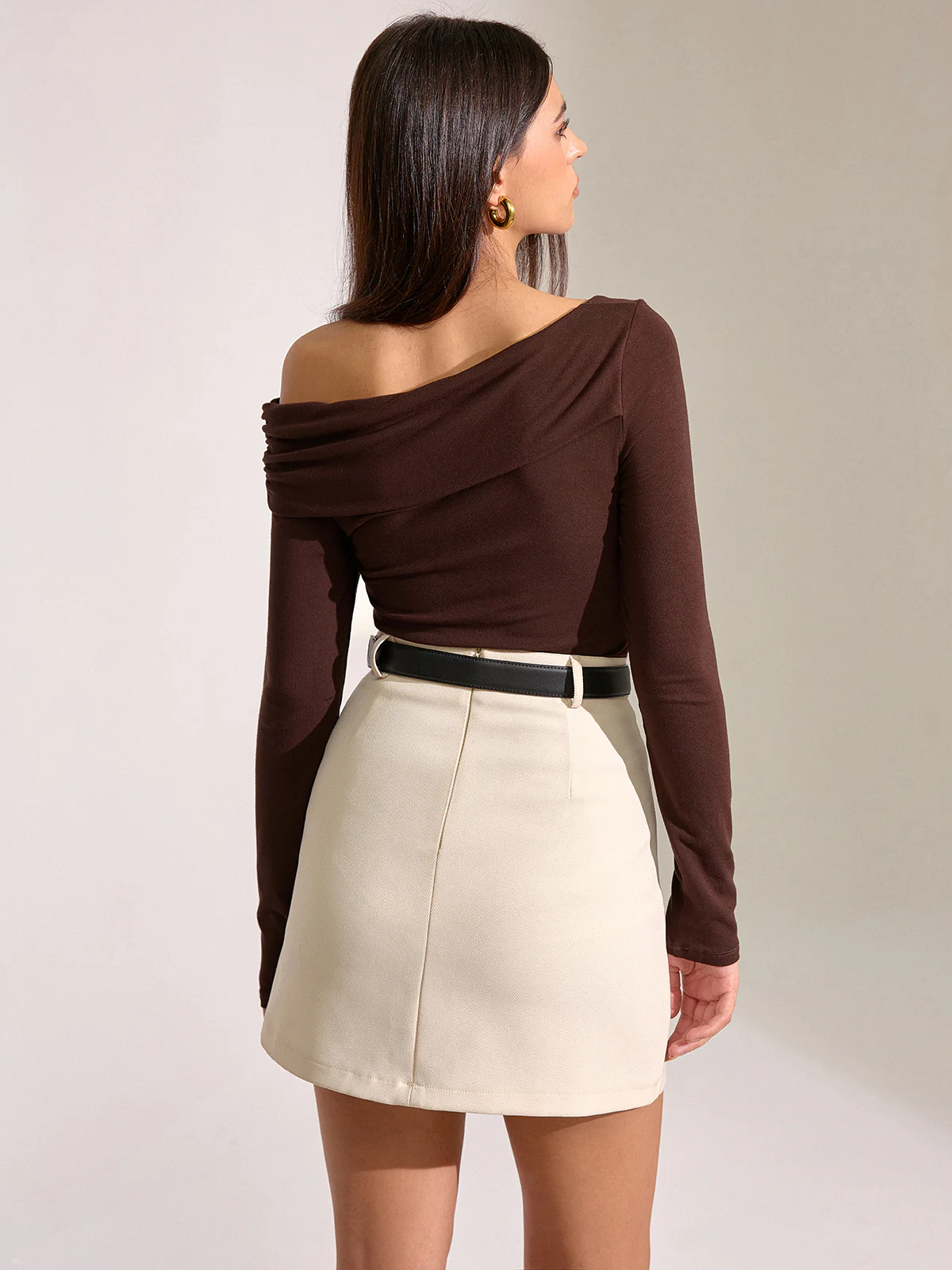 Metal Detail Off-Shoulder Long Sleeve T-Shirt