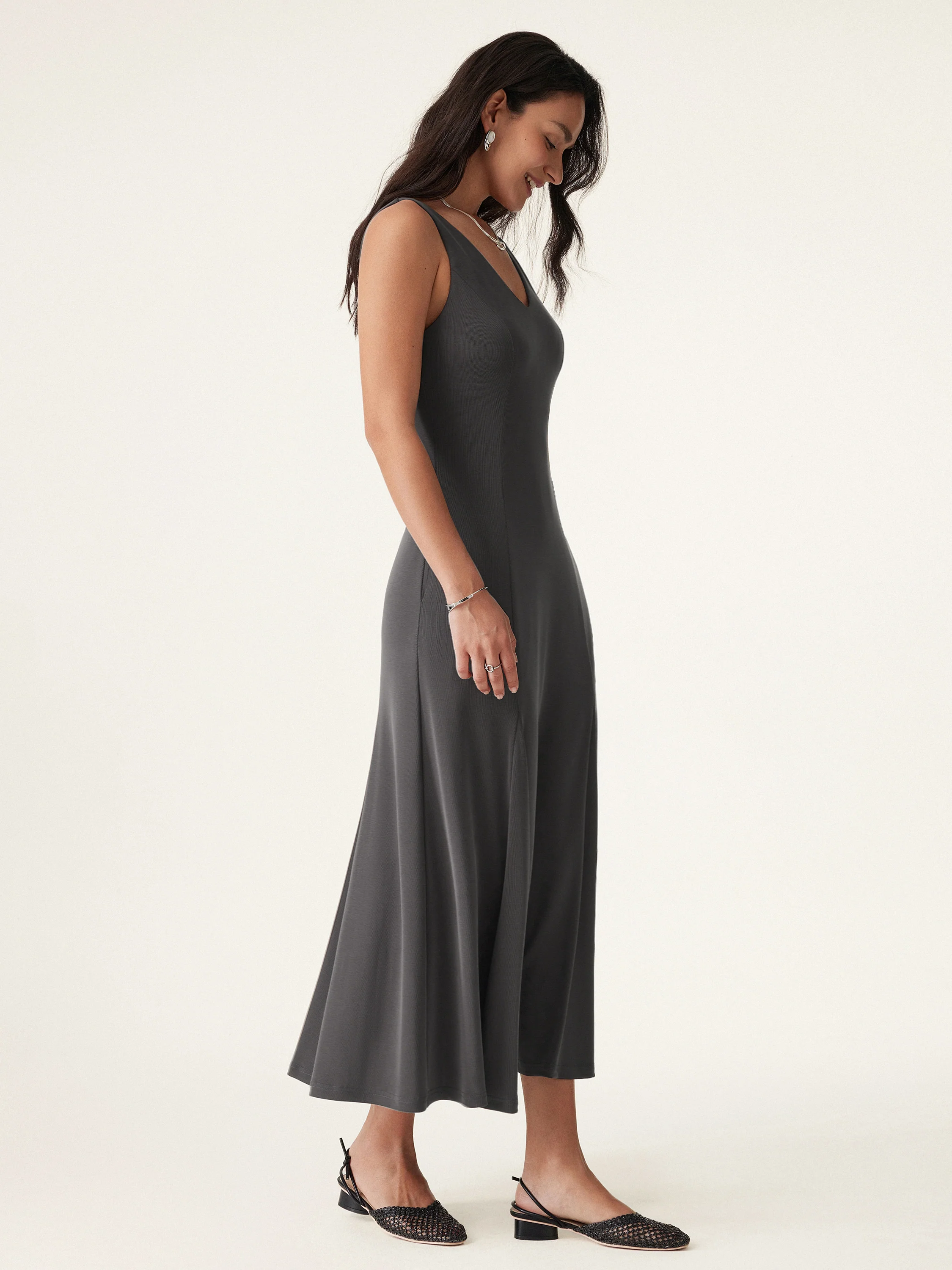 V-neck Fit-and-flare Midi Brami Dress with Pockets
