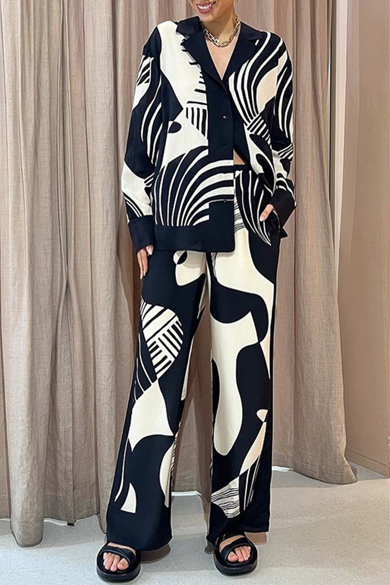Kaynafashions - Casual Geometric Print Pocket Turndown Collar Two Pieces