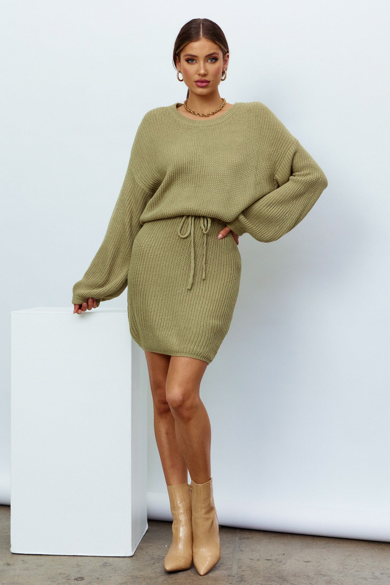 Polar Coverage Dress Olive