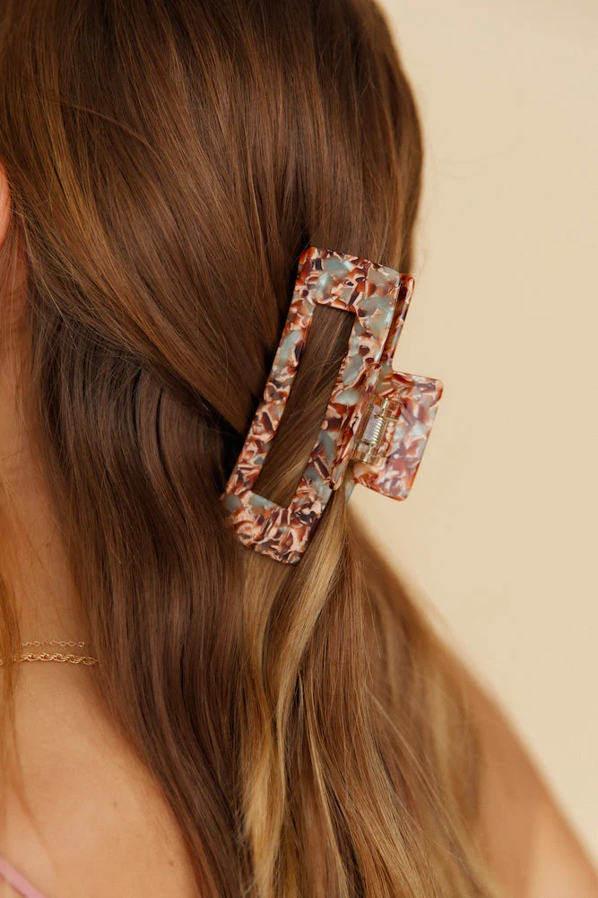 Right Now Hair Claw