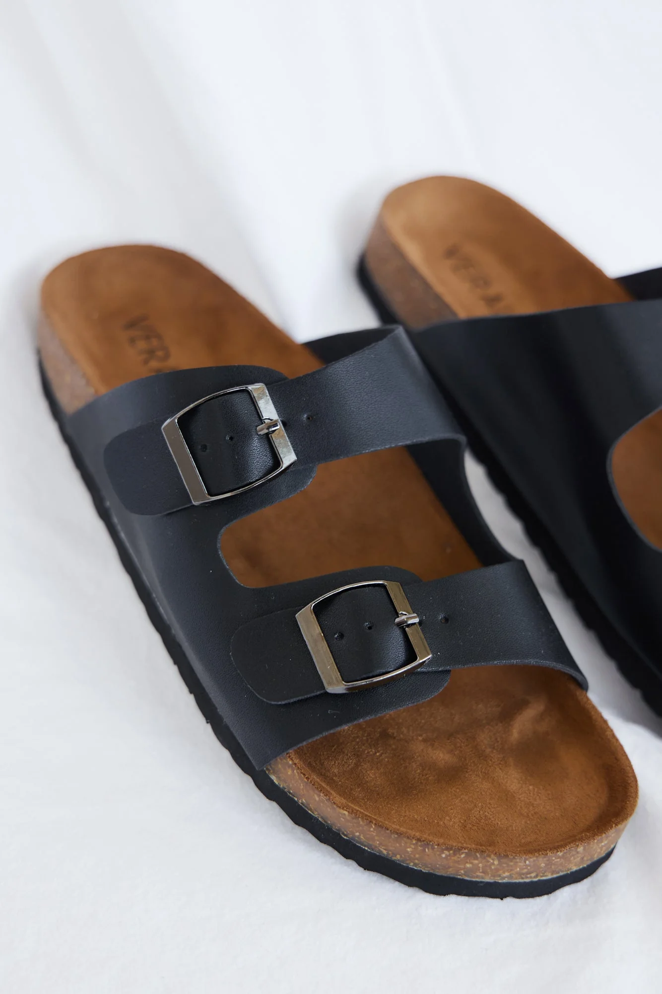 VERALI Xylo Buckle Slides Black