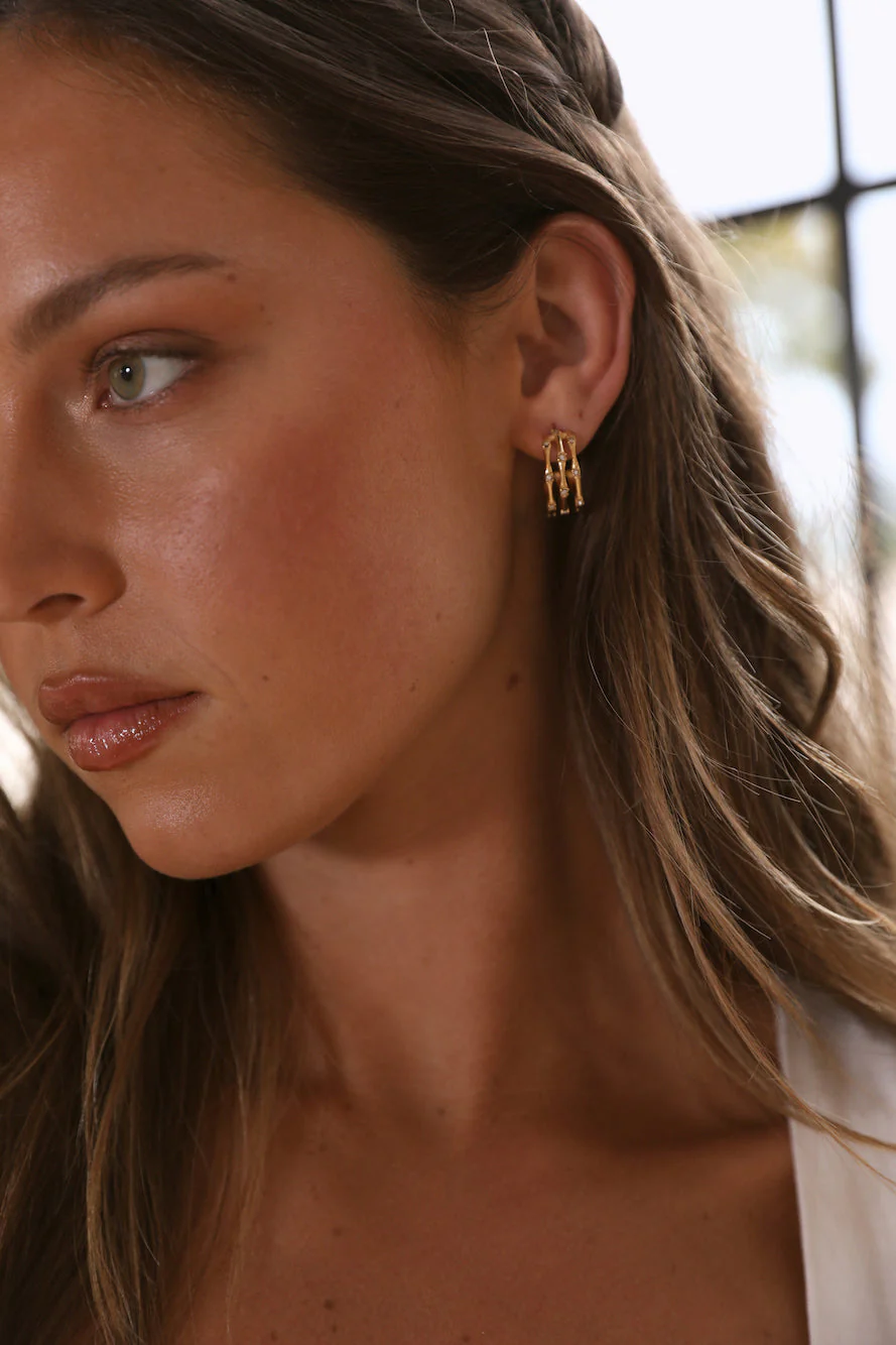 Love Line Earrings Gold