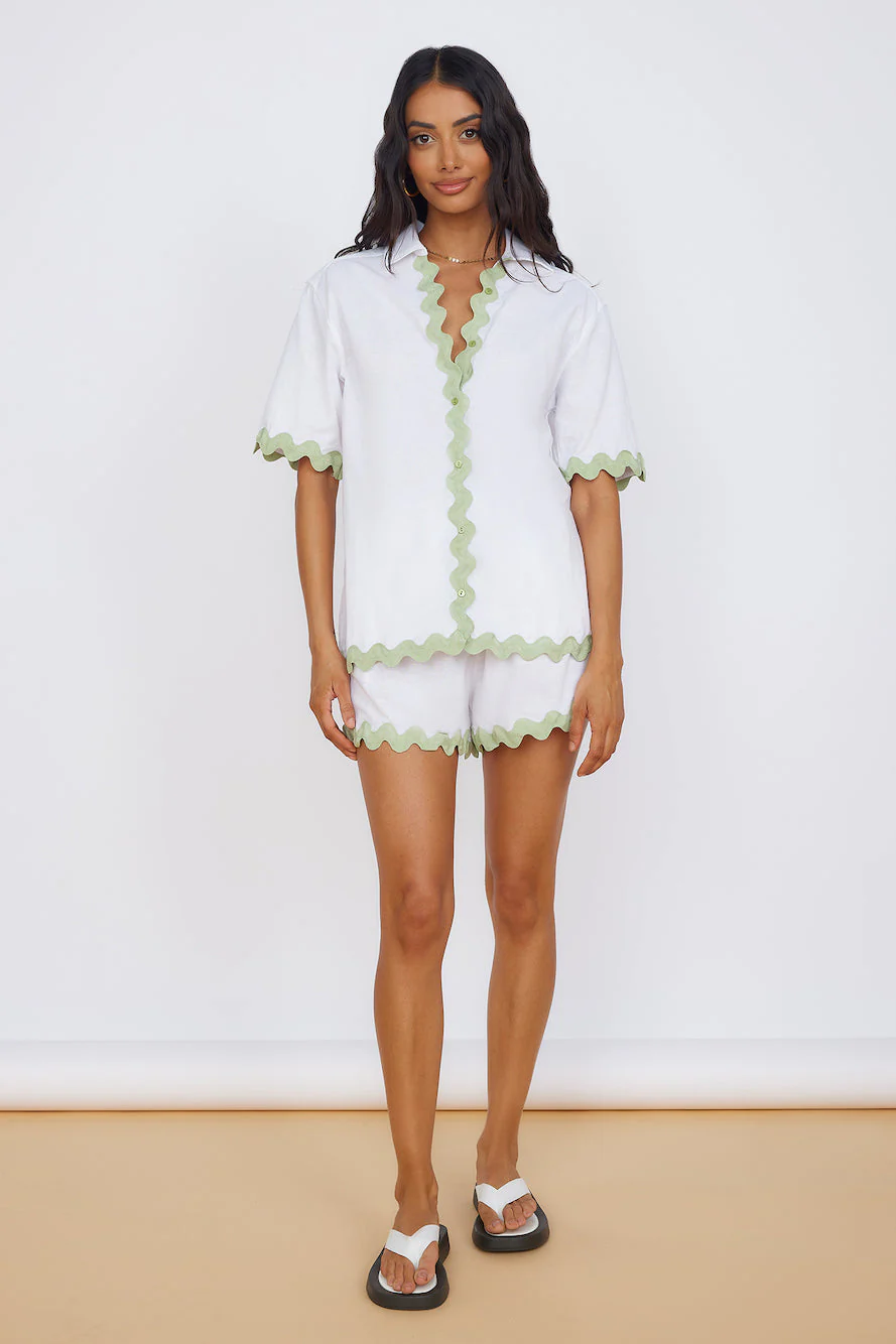 SEVEN WONDERS Harry Short White