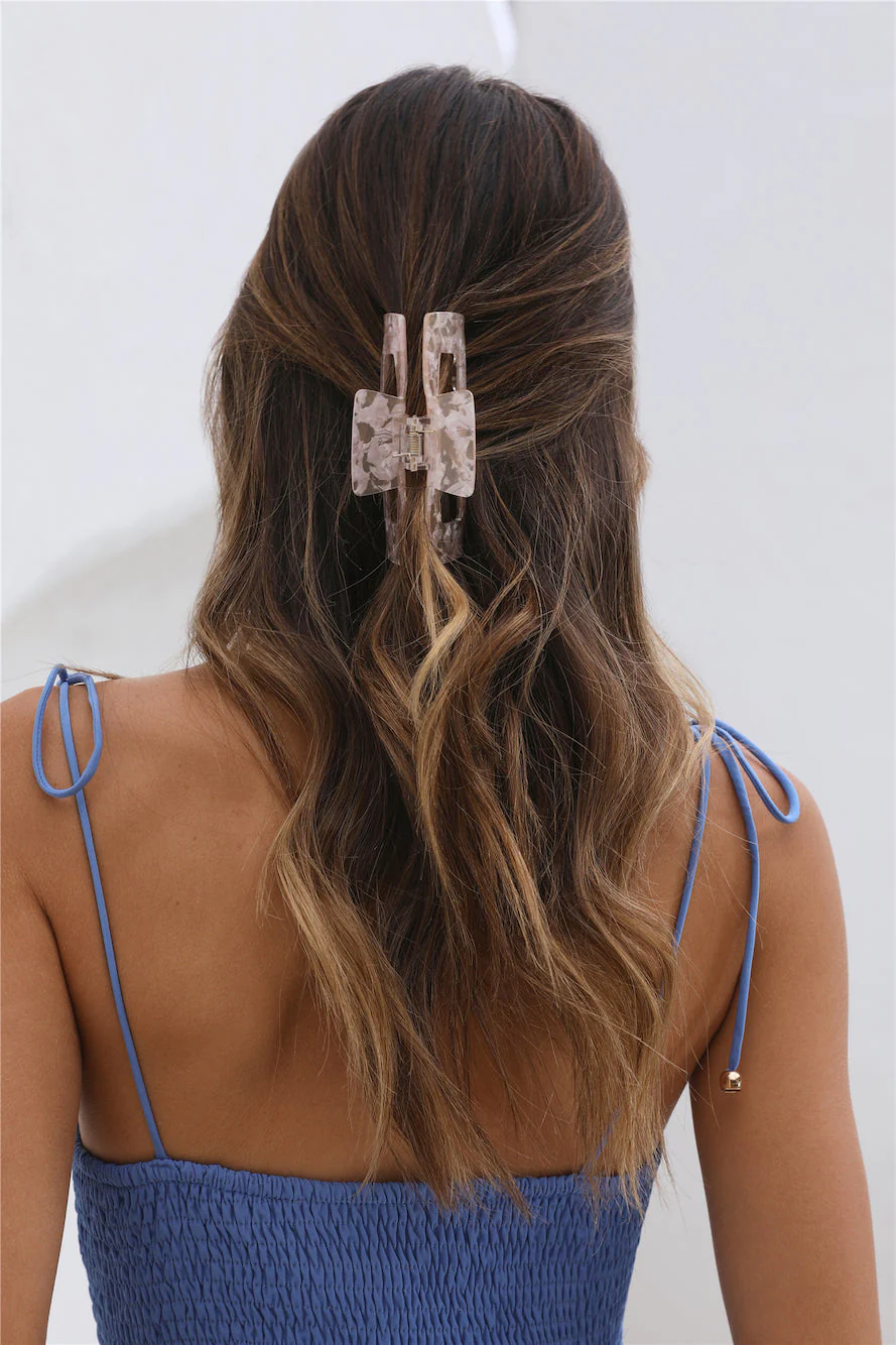 Meet Again Hair Claw Pink