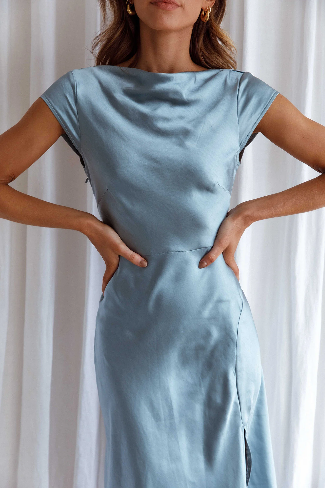 Lucinda Twist Back Midi Dress Blue