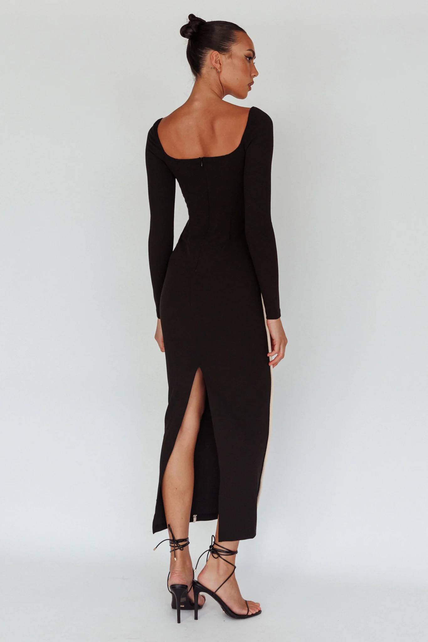 Sunny Coast Long Sleeve Piping Maxi Dress Black