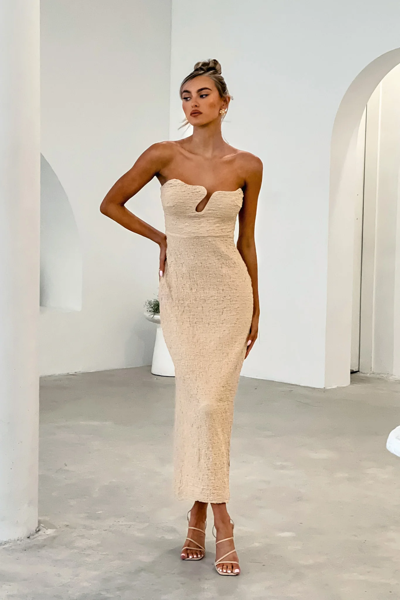 Horizon Strapless Textured Midi Dress Nude