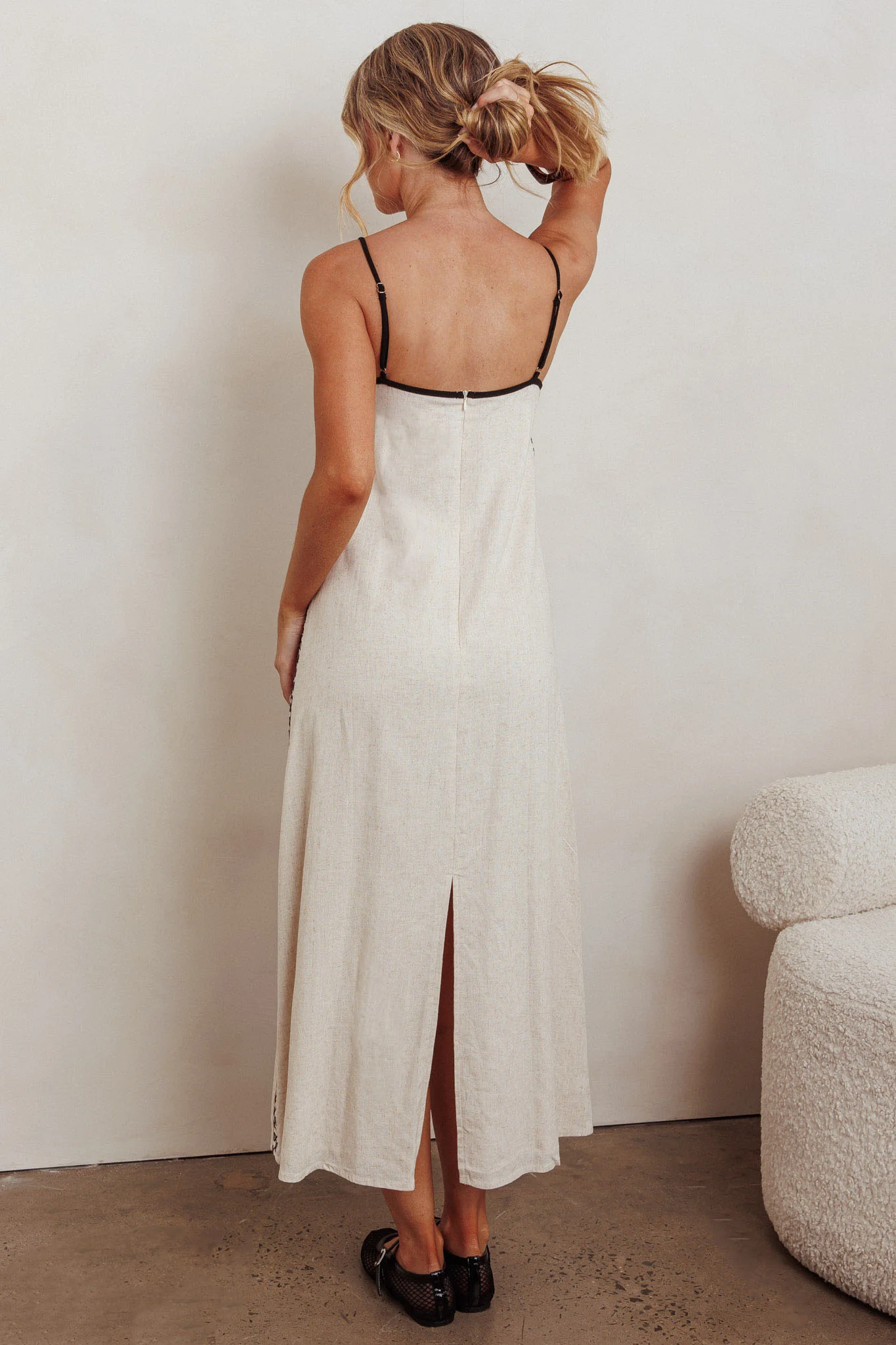 Radiance Contrast Embroidery Midi Dress Oat