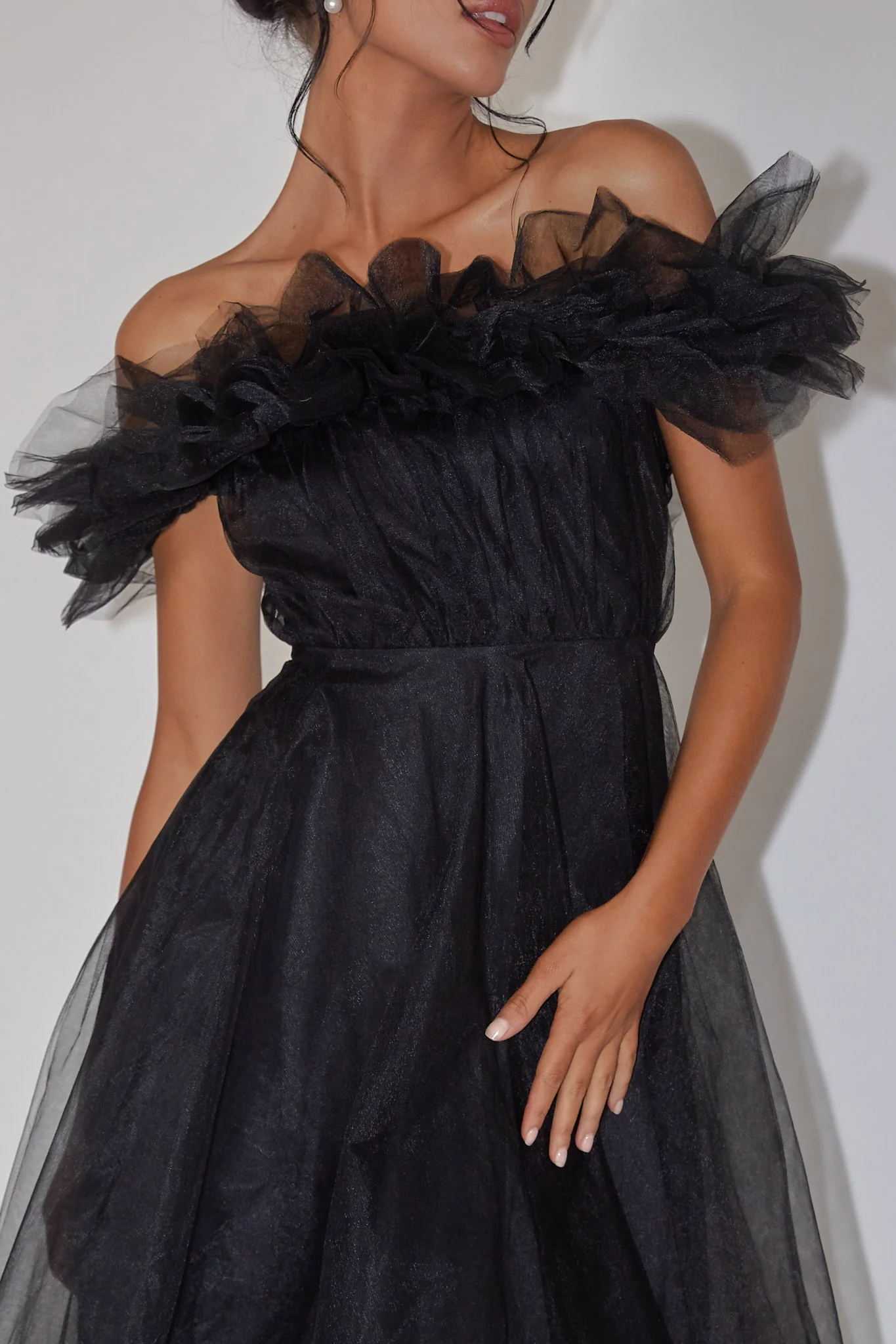 May Rose Off-Shoulder Tulle Midi Dress Black
