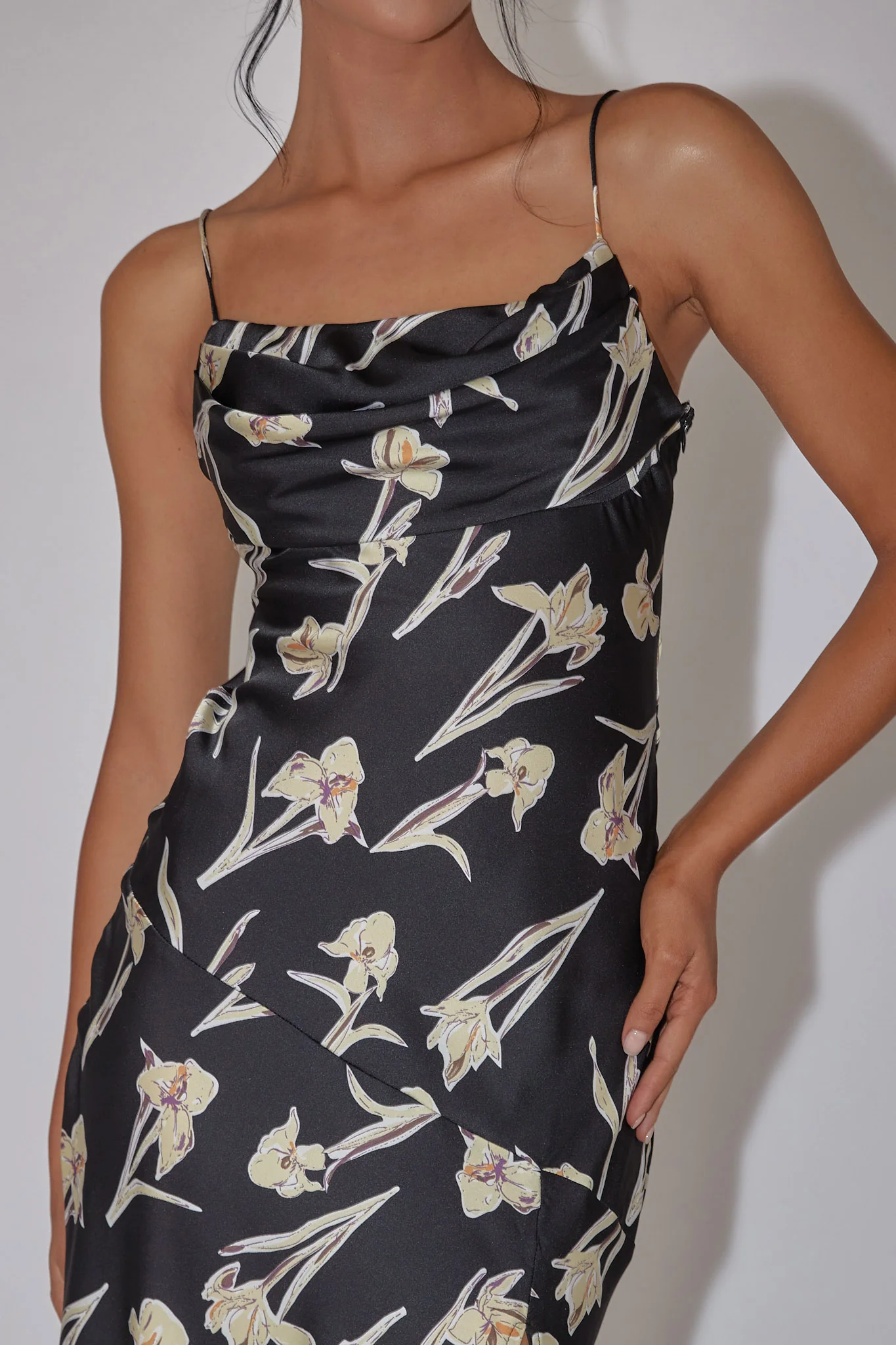 Well Versed Pleated Bust Front Split Dress Orchid Black