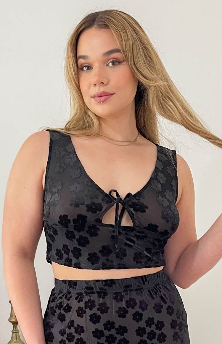 Late Night Black Tie Front Crop