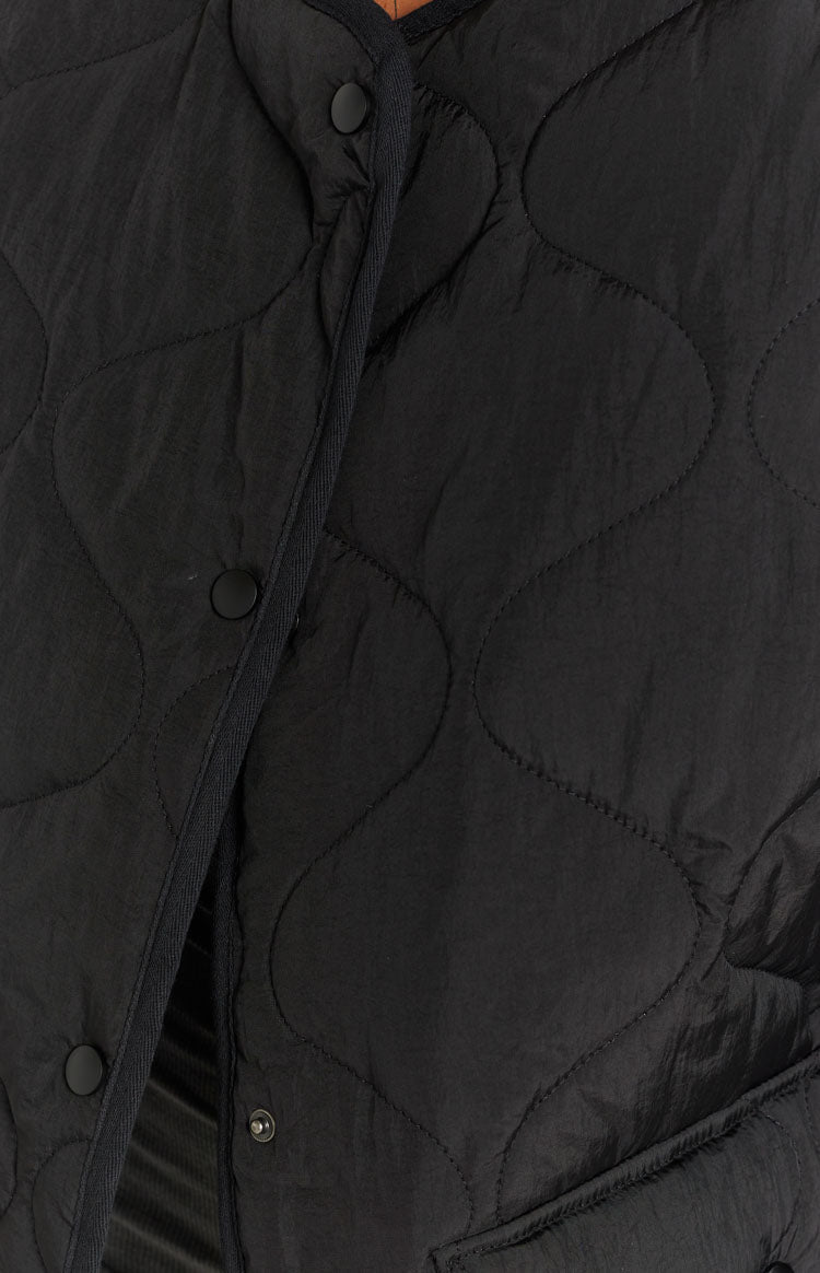 Lioness Dusk Till Dawn Black Puffer