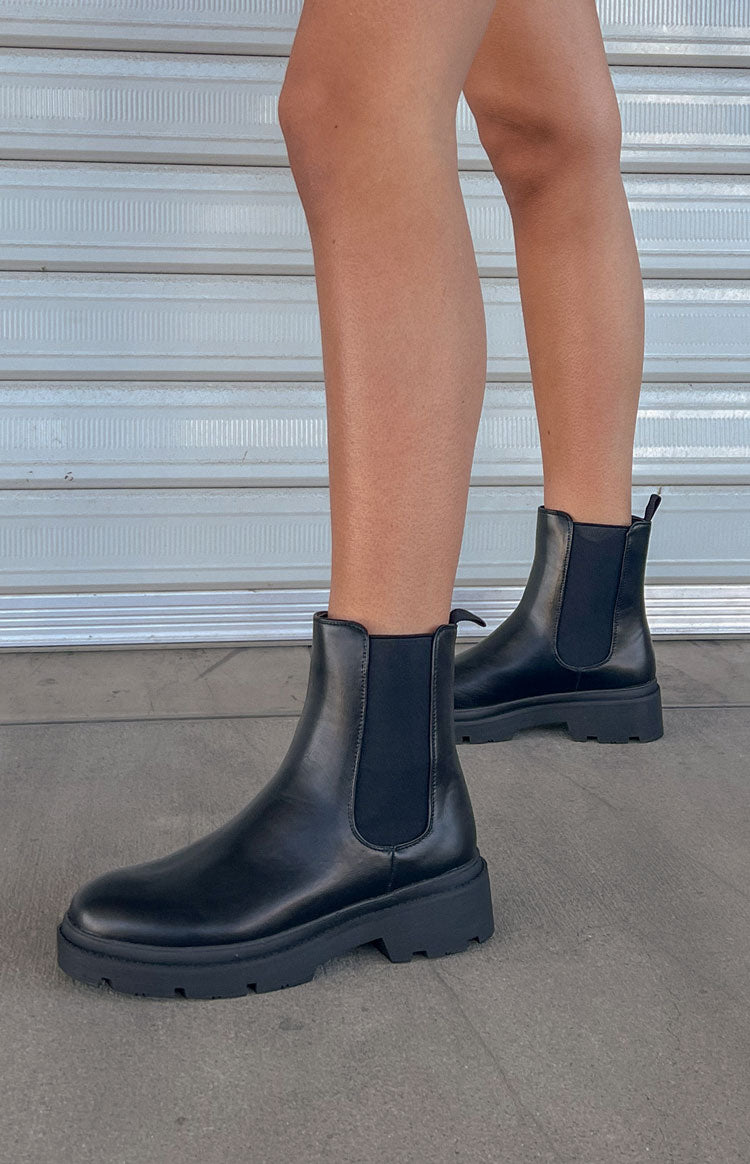 Therapy Threadbo Black Boots