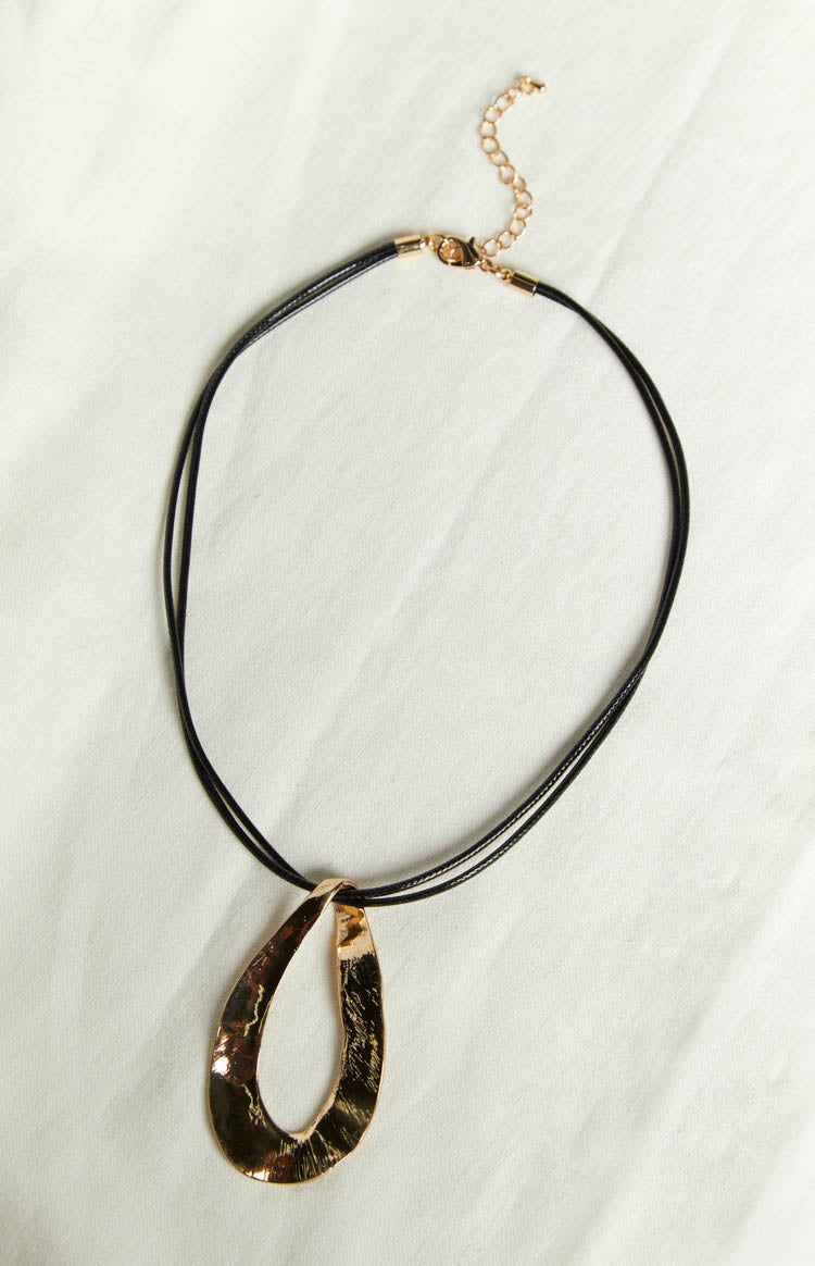 Jasmyn Gold Pendant Necklace